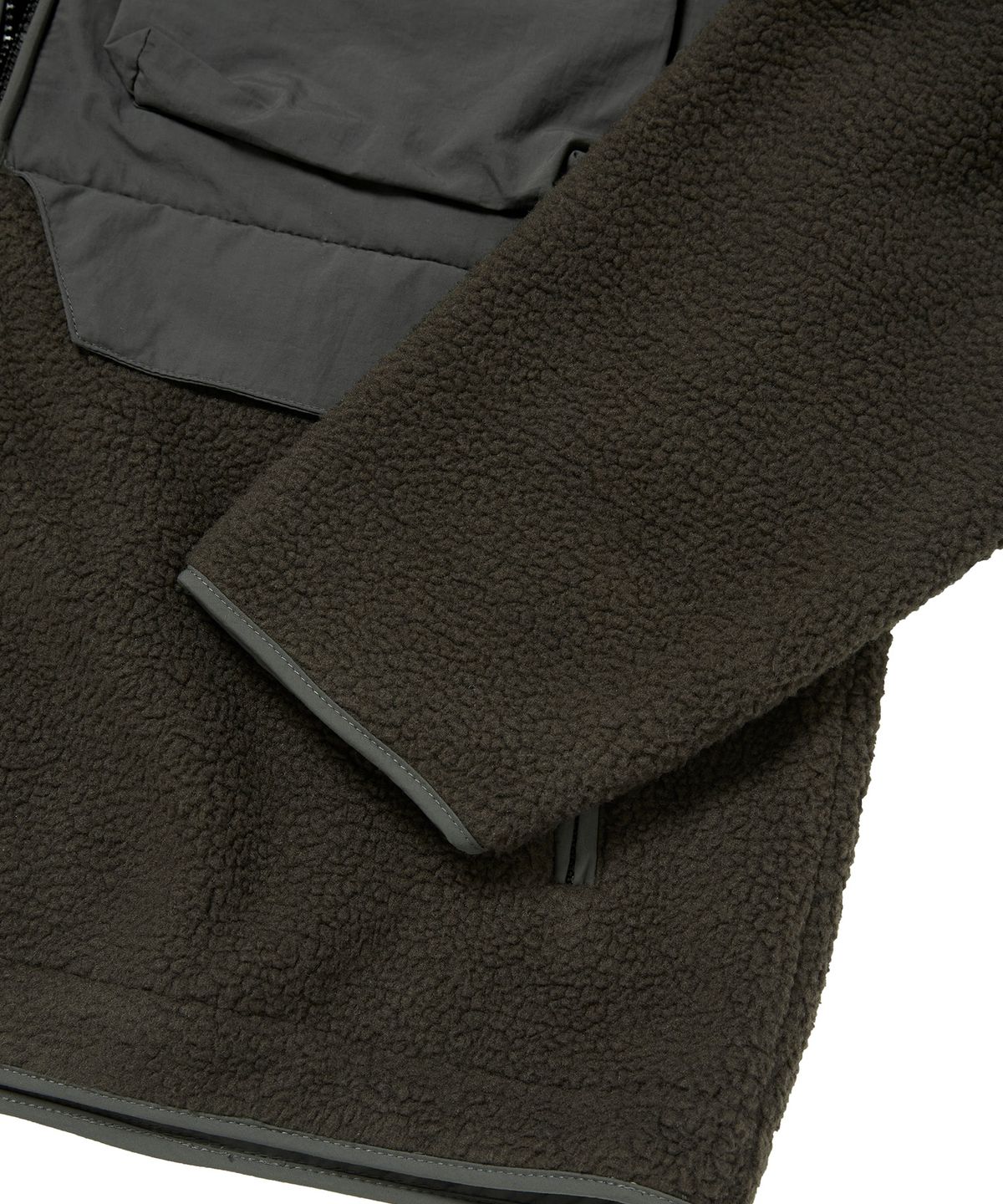 칼라파타르(KALAPATTHAR) KP LOGO UTILITY POCKET HEAVY FLEECE JACKET - KHAKI