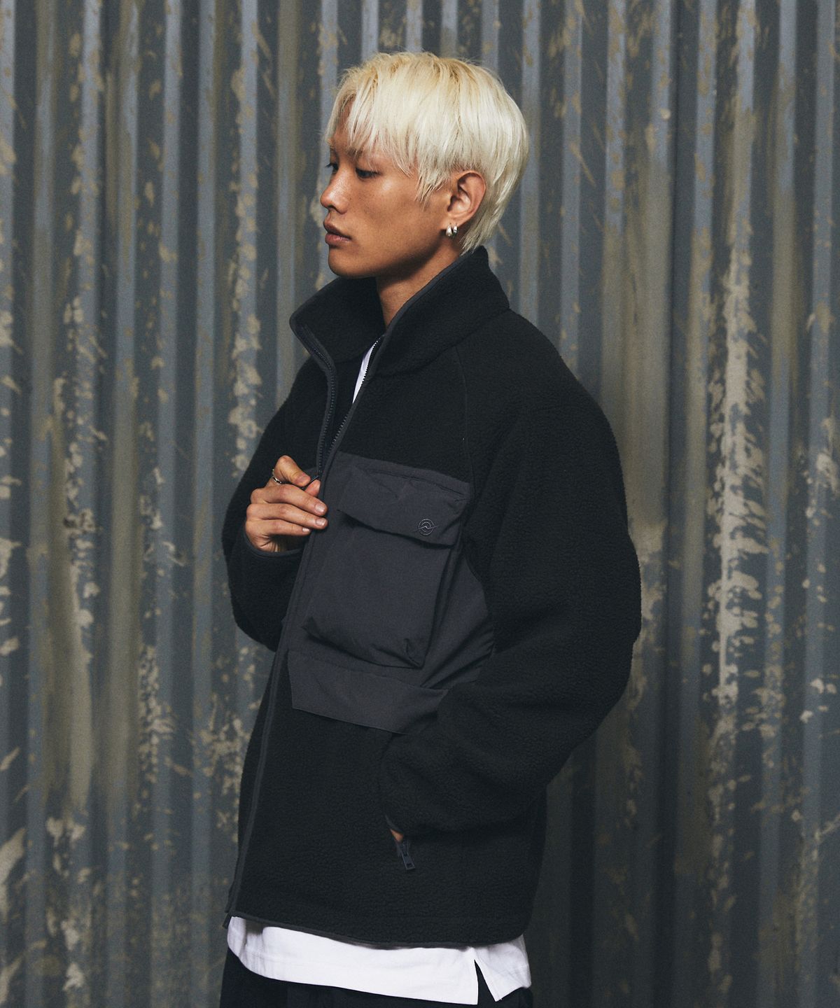 칼라파타르(KALAPATTHAR) KP LOGO UTILITY POCKET HEAVY FLEECE JACKET - KHAKI