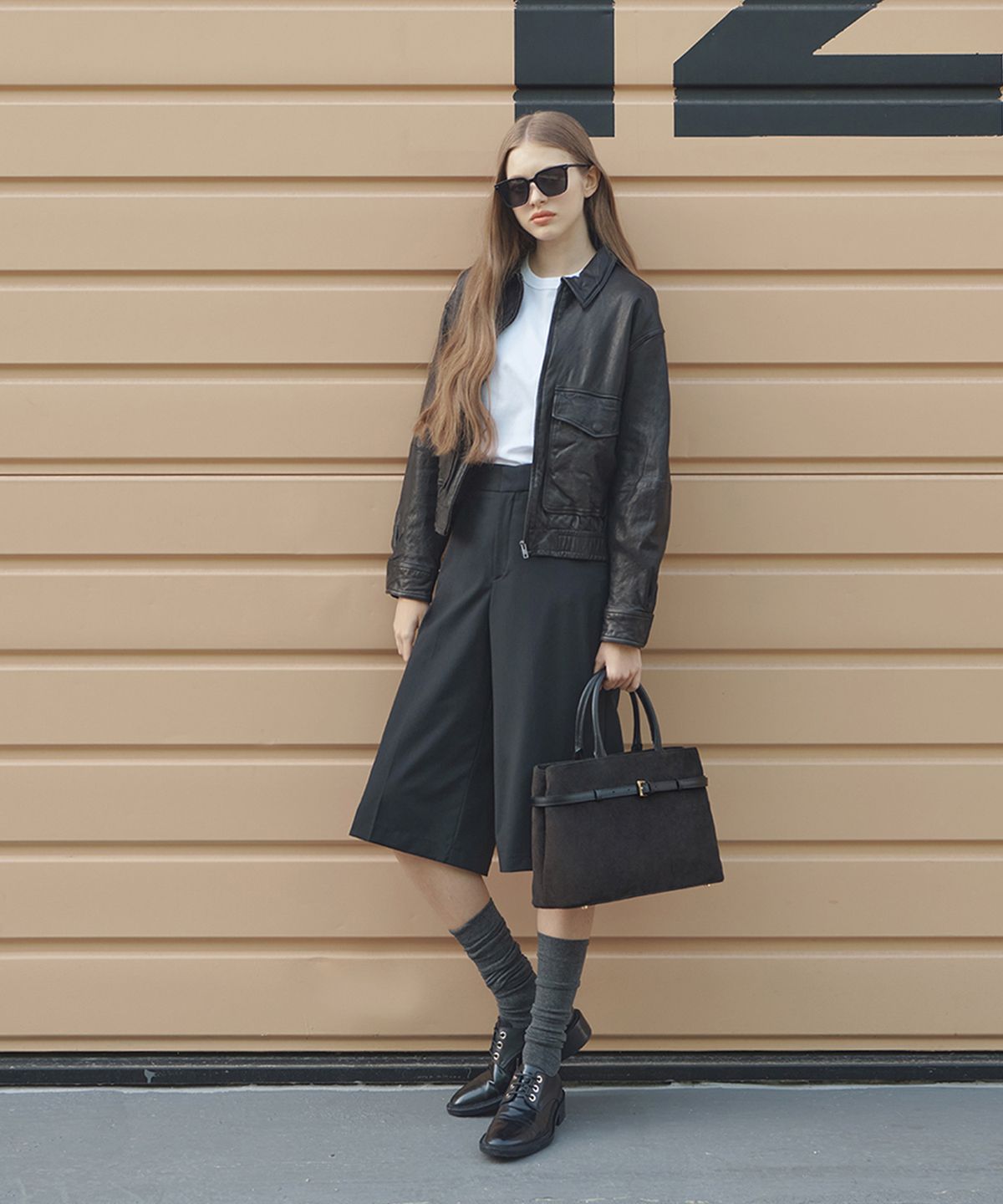 끌라베(CLAVE) 루나 스웨이드 다크 브라운 토트백 (LUNA Suede dark brown Tote Bag)