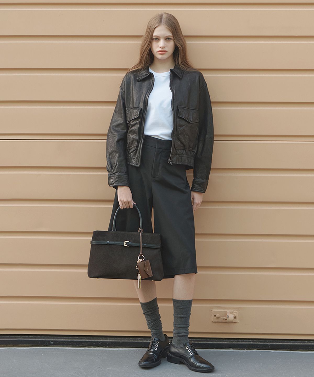 끌라베(CLAVE) 루나 스웨이드 다크 브라운 토트백 (LUNA Suede dark brown Tote Bag)