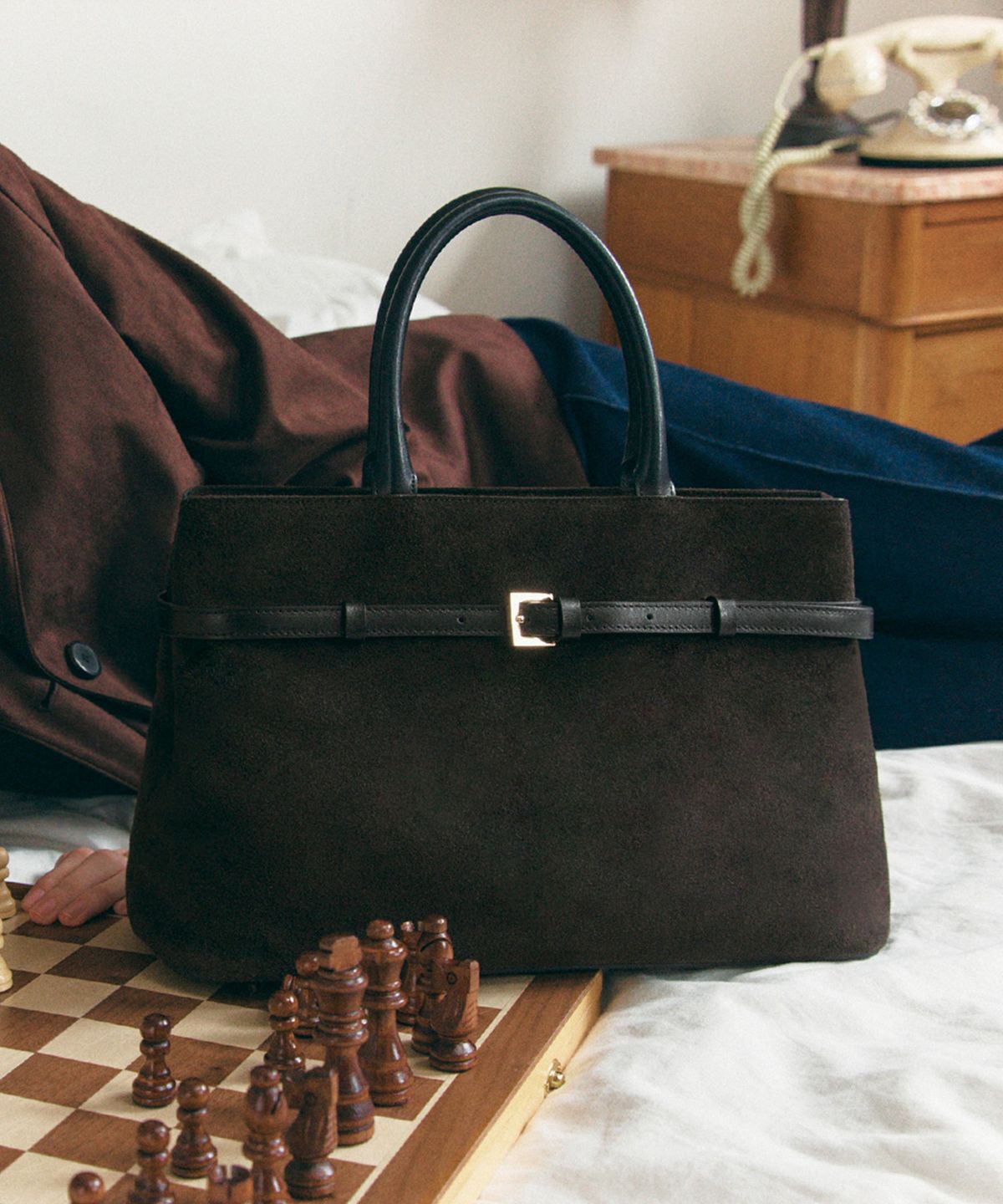 끌라베(CLAVE) 루나 스웨이드 다크 브라운 토트백 (LUNA Suede dark brown Tote Bag)
