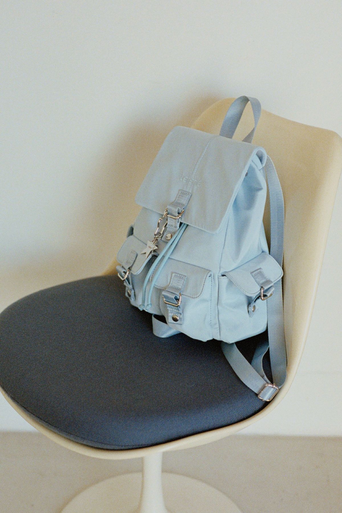 레터리(LETERIE) [리퍼브 특가]LETERIE POCKET BACKPACK_BLUE
