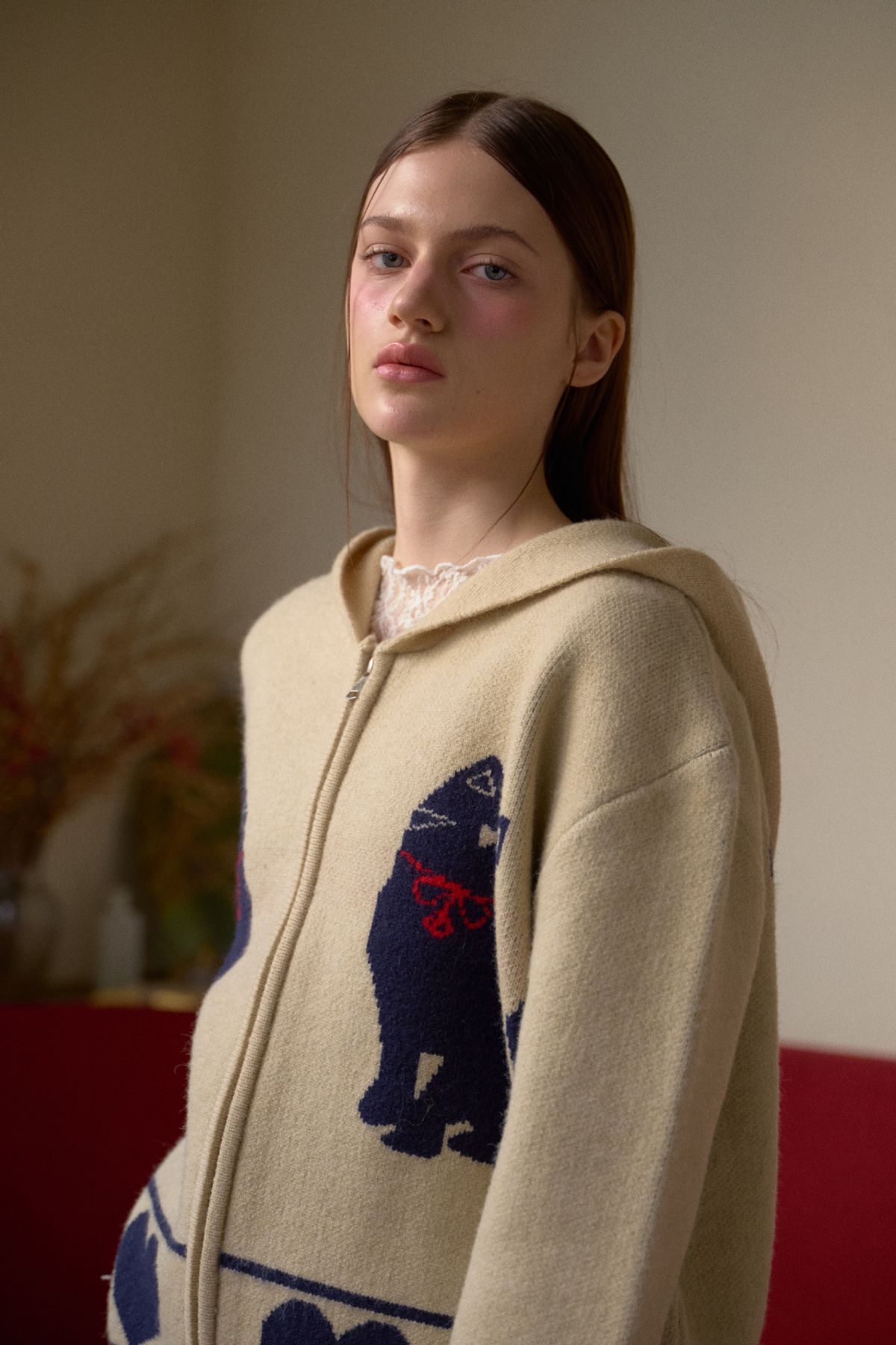 레터리(LETERIE) [리퍼브 특가]LETERIE CAT HOODIE KNIT ZIP-UP_BEIGE