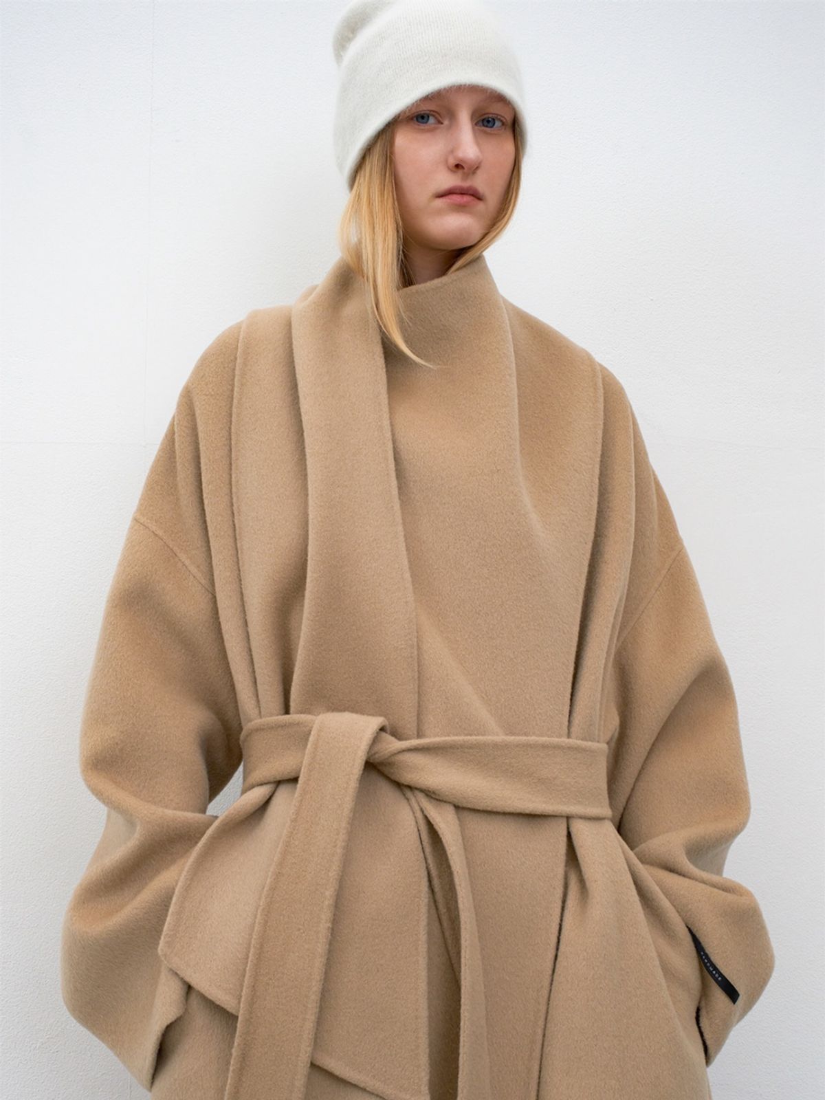 아틀리에 나인(ATELIER NAIN) DRAPE SCARF WOOL HANDMADE COAT (CT-1459)