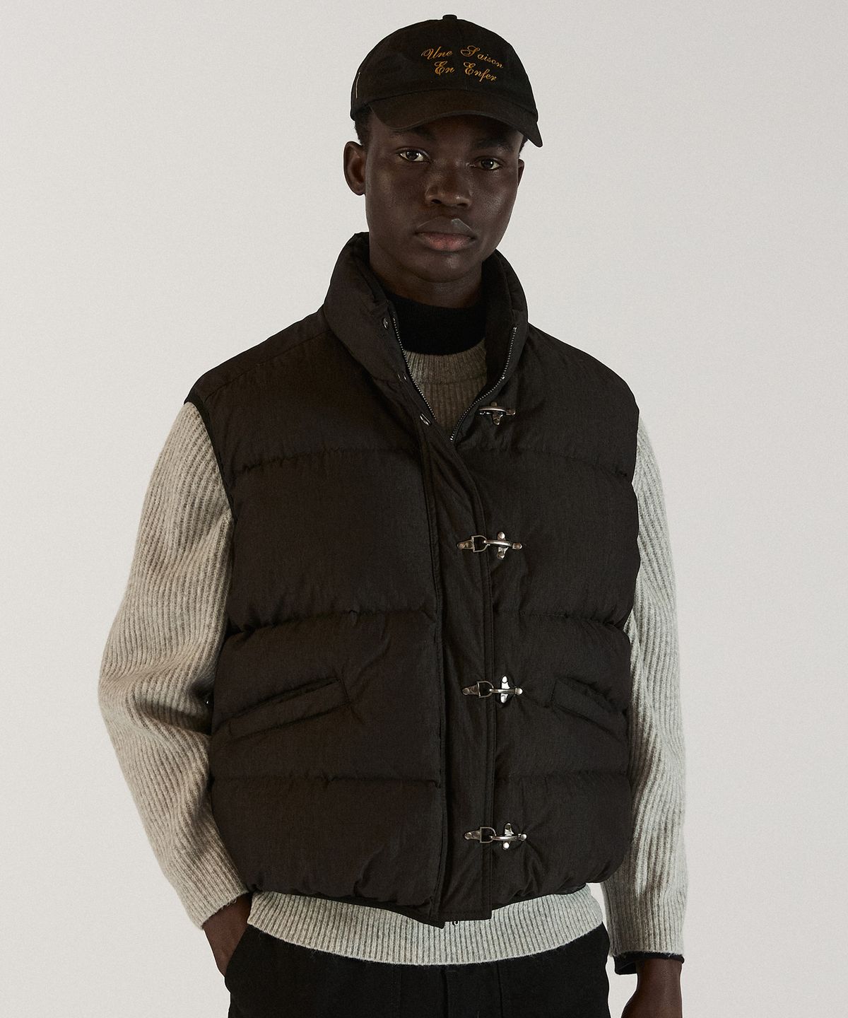 필프(PEALP) Turn-Buckle Padded Vest 24(Black)