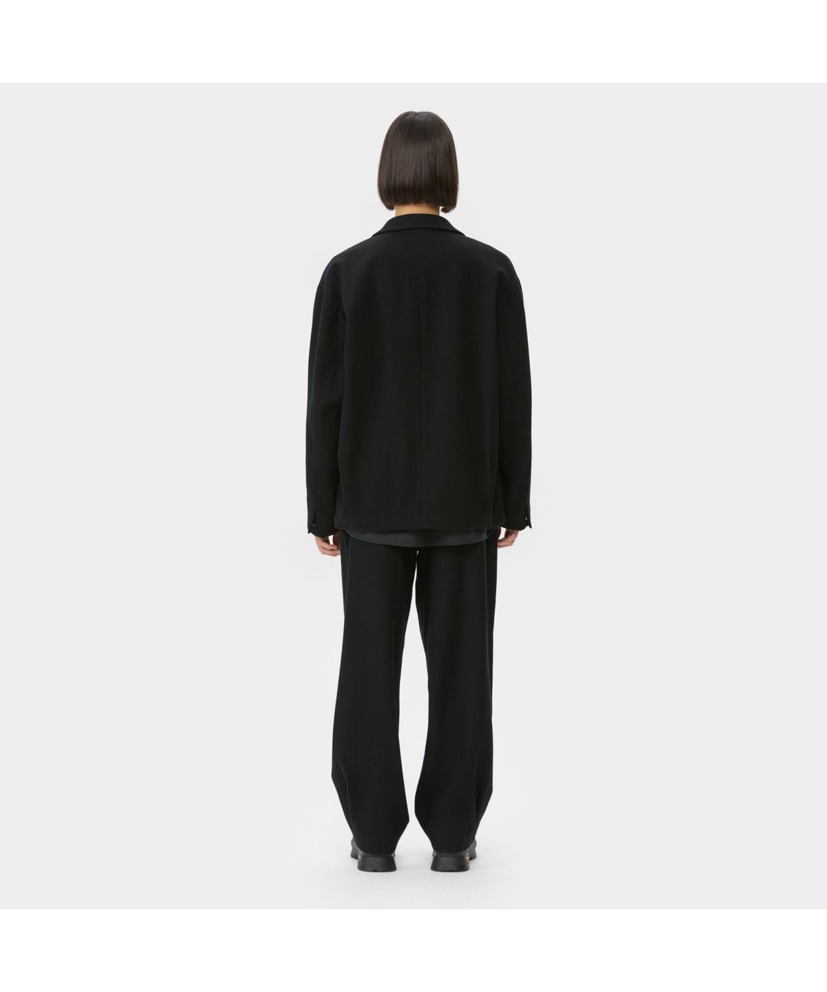 커스텀멜로우(CUSTOMELLOW) Black Wide Fit Tuck Wool Pants CWPAW25844BKX