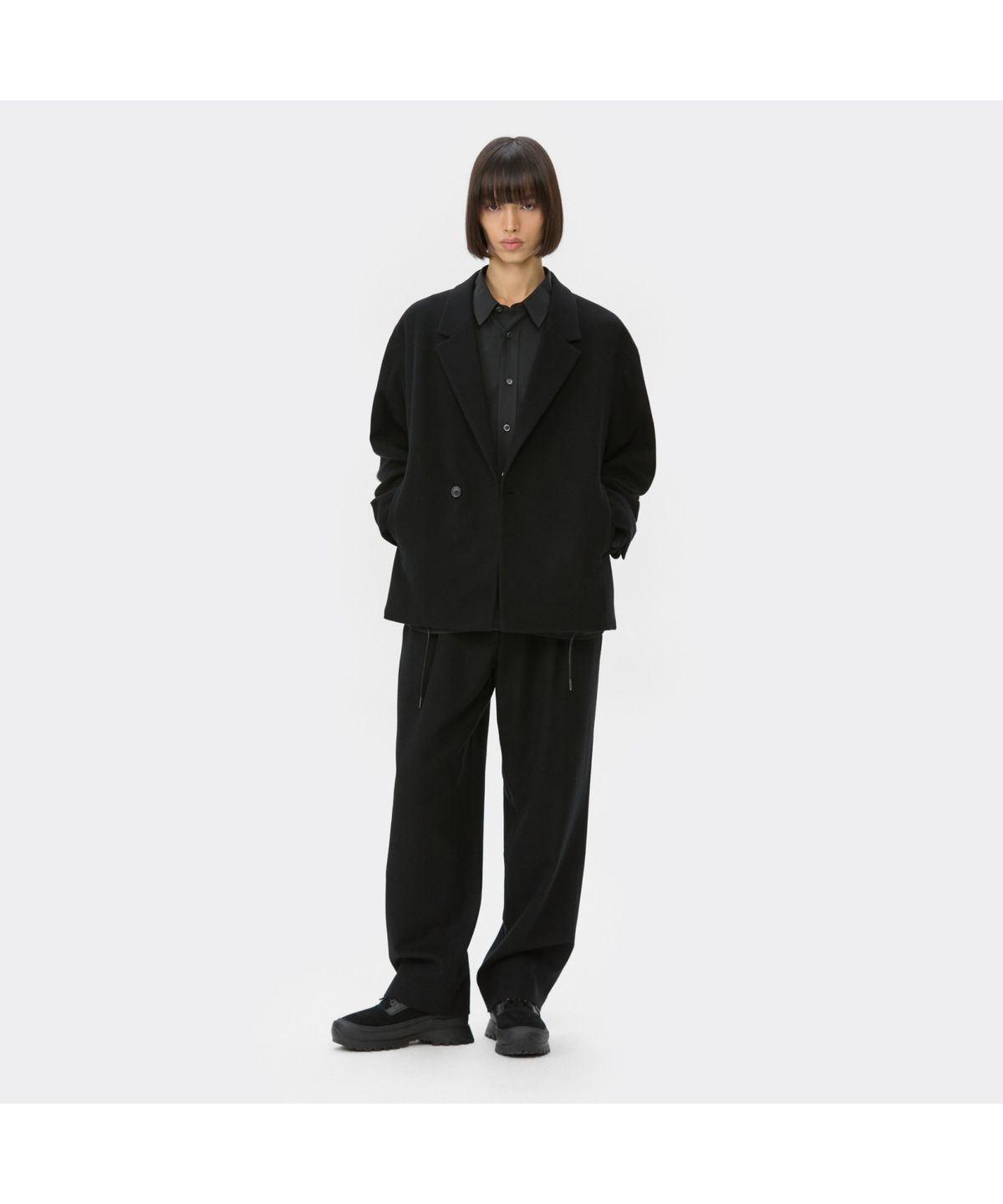 커스텀멜로우(CUSTOMELLOW) Black Wide Fit Tuck Wool Pants CWPAW25844BKX