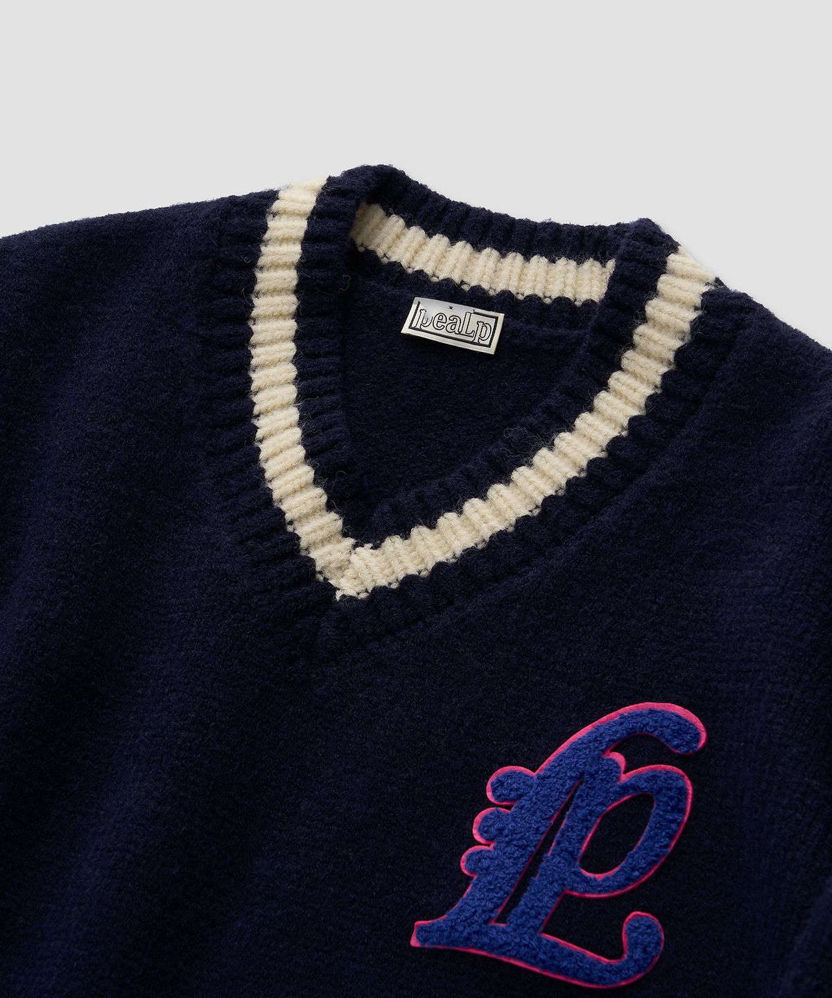 필프(PEALP) Varsity V-Neck Knit 29(Navy)