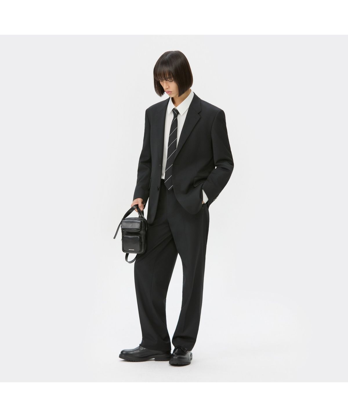 커스텀멜로우(CUSTOMELLOW) Black Relaxed Fit Wool Blended Setup Jacket CWJAW25621BKX
