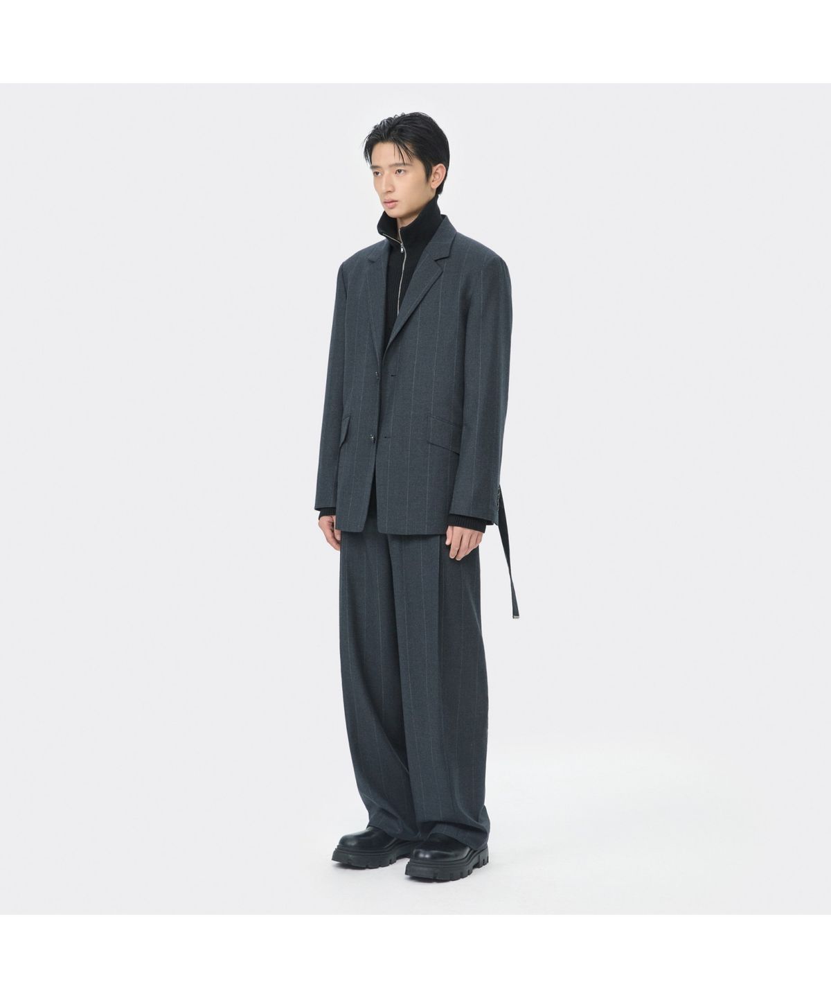 커스텀멜로우(CUSTOMELLOW) Grey Mid Length Striped Setup Jacket CWJAW25841GYD