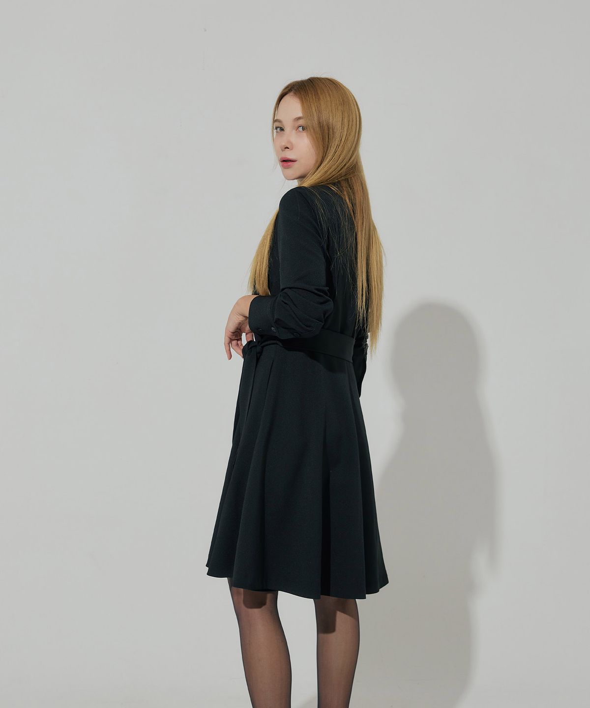 벨르마(BELLEMA) hidden button belted shirt dress