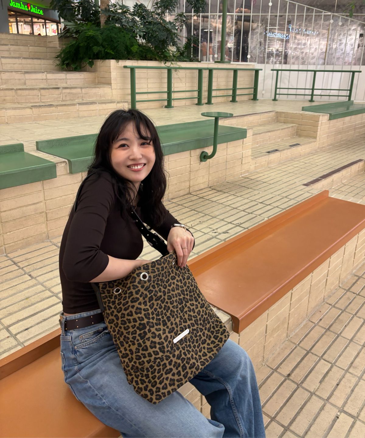 러브레이브리브(LOVERAVELIVE) 럽레리 레오파드 투웨이 백 (camel)