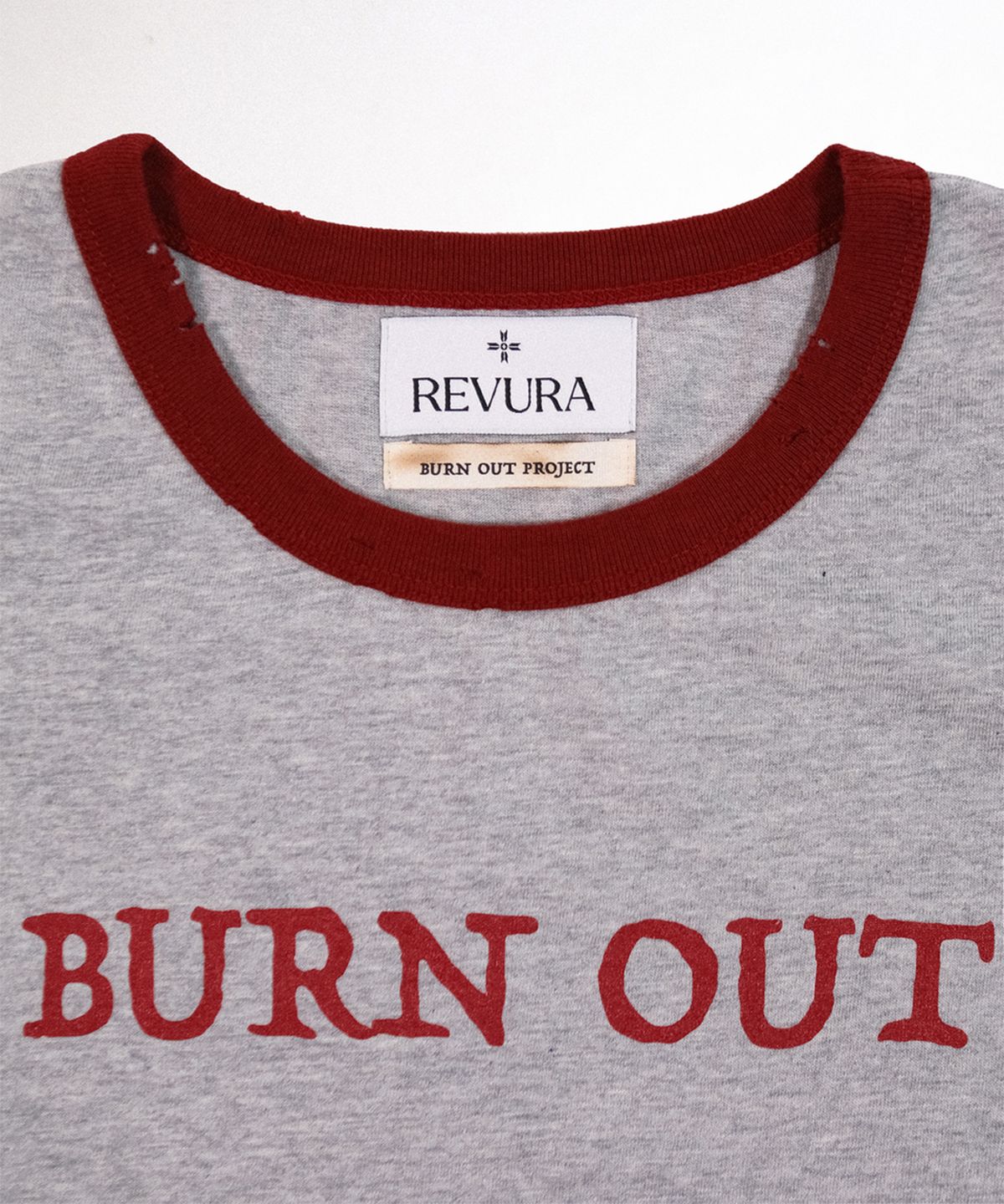 레뷰라(REVURA) BURN OUT FRAY RINGER T-SHIRT (W) - GRAY / RED