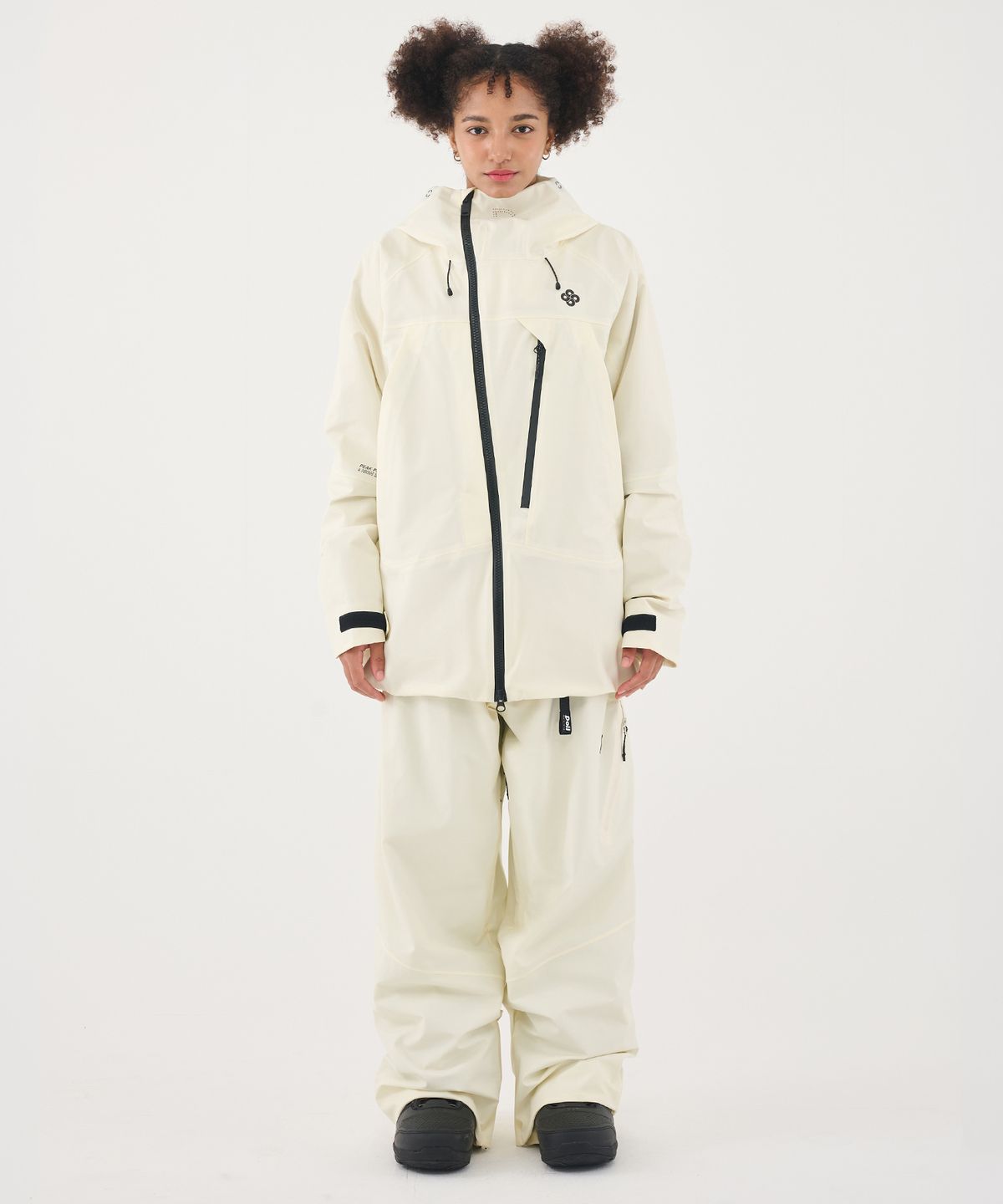 돌아우터웨어(DOLL OUTERWEAR) 2526 아크 팬츠 IVORY 남녀공용
