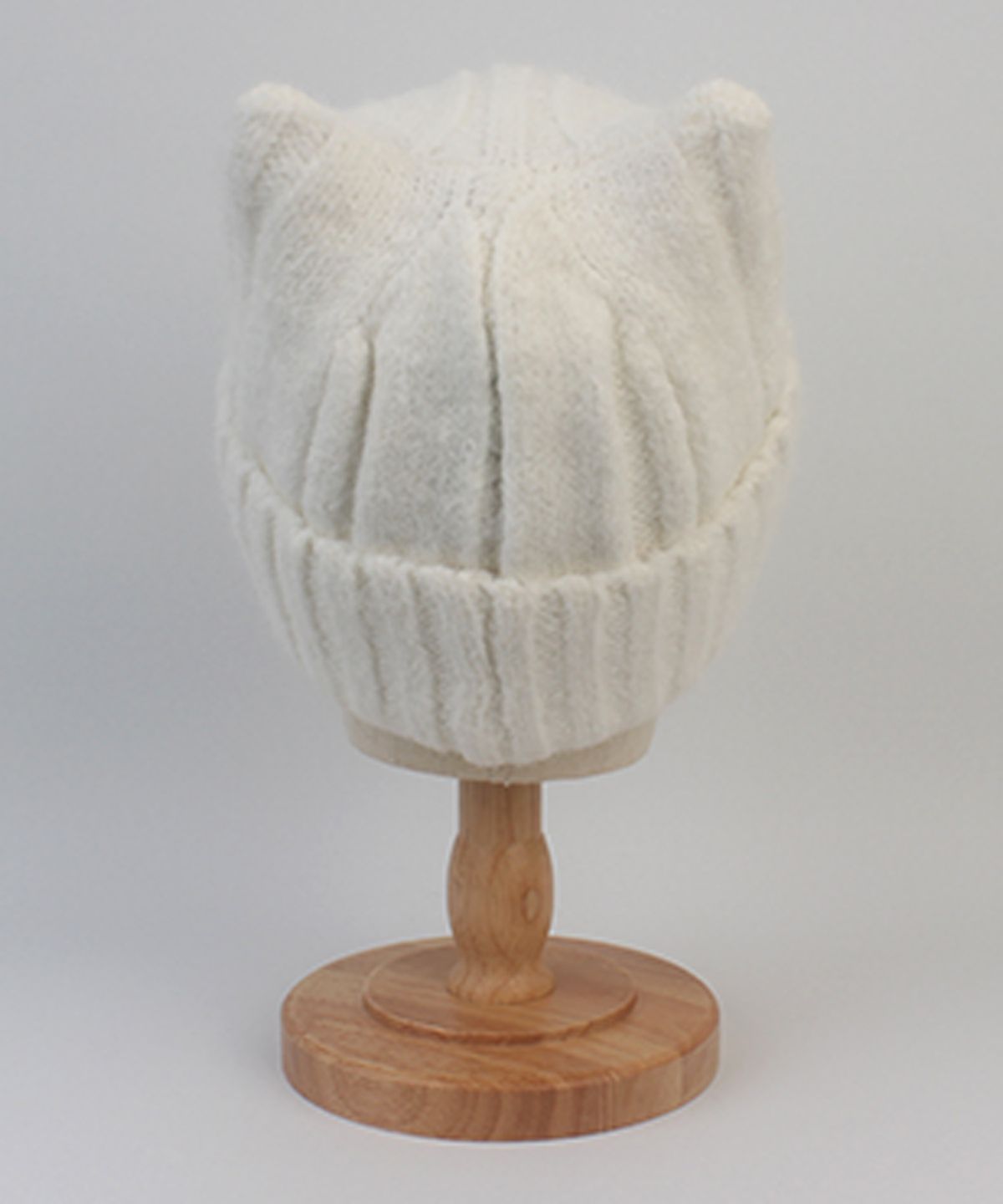 유니버셜 케미스트리(UNIVERSAL CHEMISTRY) Wool Cat Ivory Bubble Beanie 고양이비니