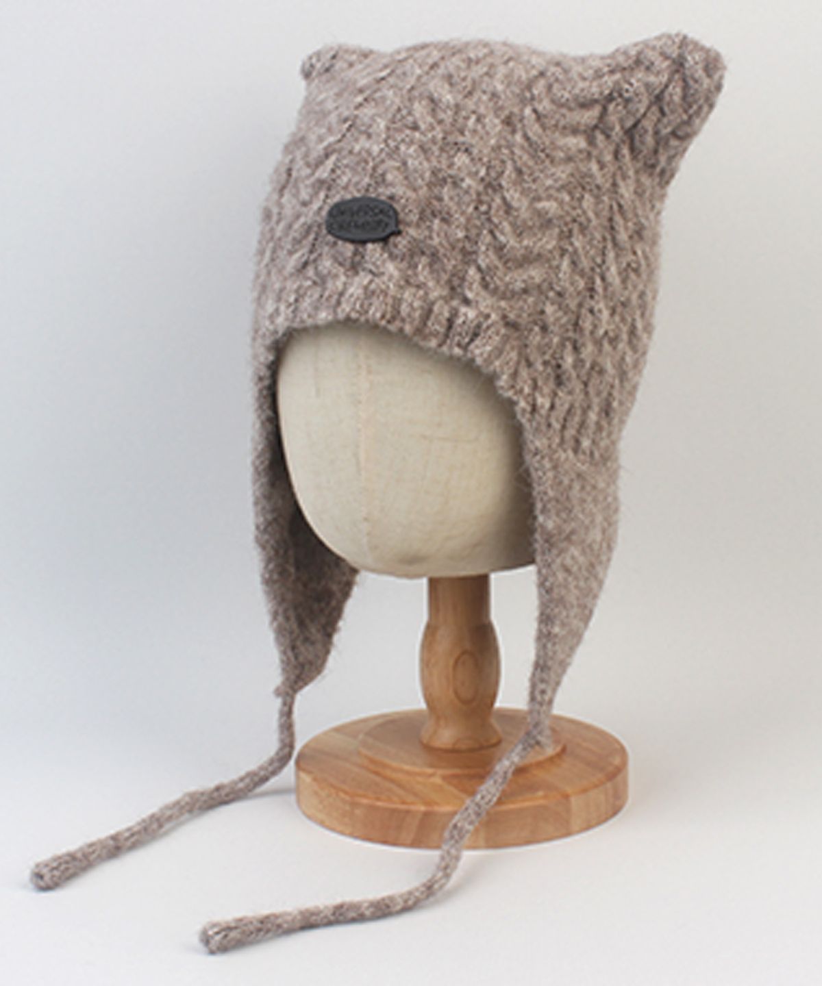 유니버셜 케미스트리(UNIVERSAL CHEMISTRY) Wool Twist Cat Gray Earflap Hat 고양이모자