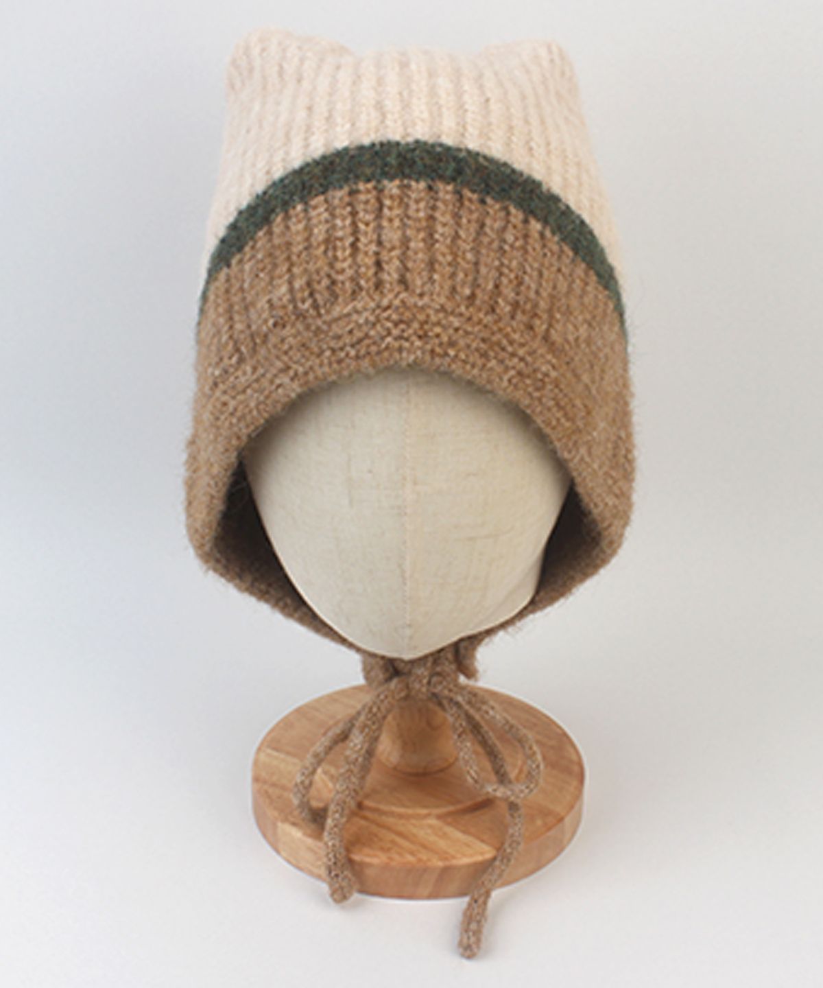 유니버셜 케미스트리(UNIVERSAL CHEMISTRY) Wool Twotone Cat Beige Earflap Hat 고양이모자