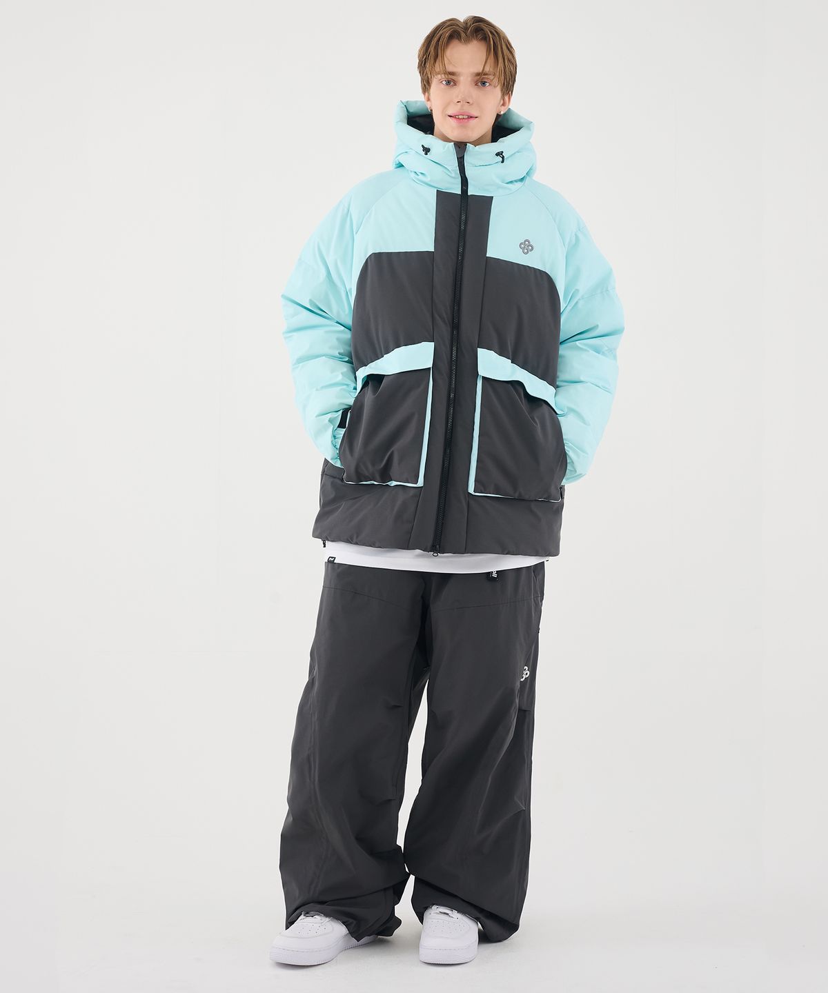 돌아우터웨어(DOLL OUTERWEAR) 2526 브릭 팬츠 CHACOAL 남녀공용