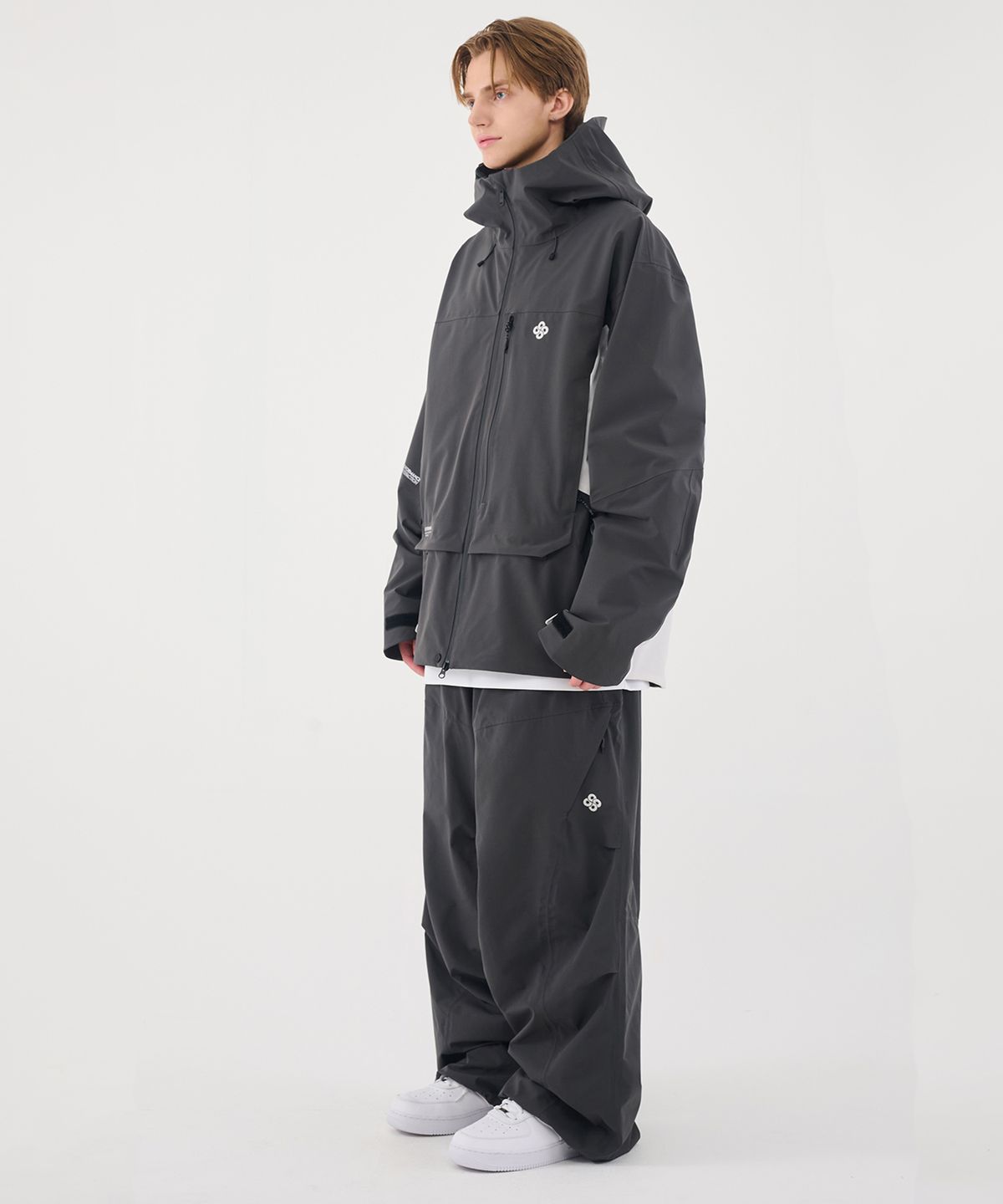 돌아우터웨어(DOLL OUTERWEAR) 2526 브릭 팬츠 CHACOAL 남녀공용