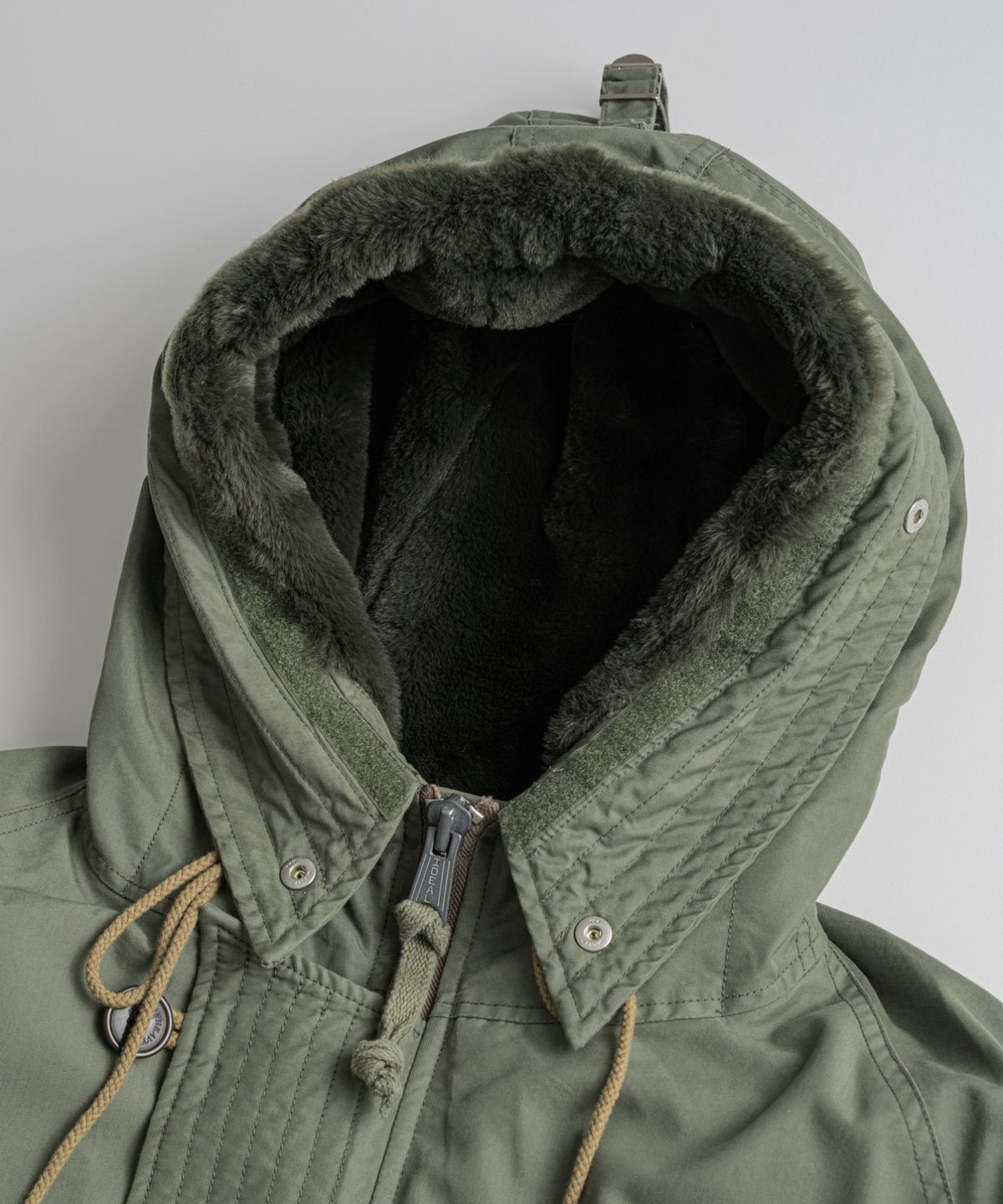 비헤비어(BEHEAVYER) N3B DUCK DOWN MIL PARKA sage olive