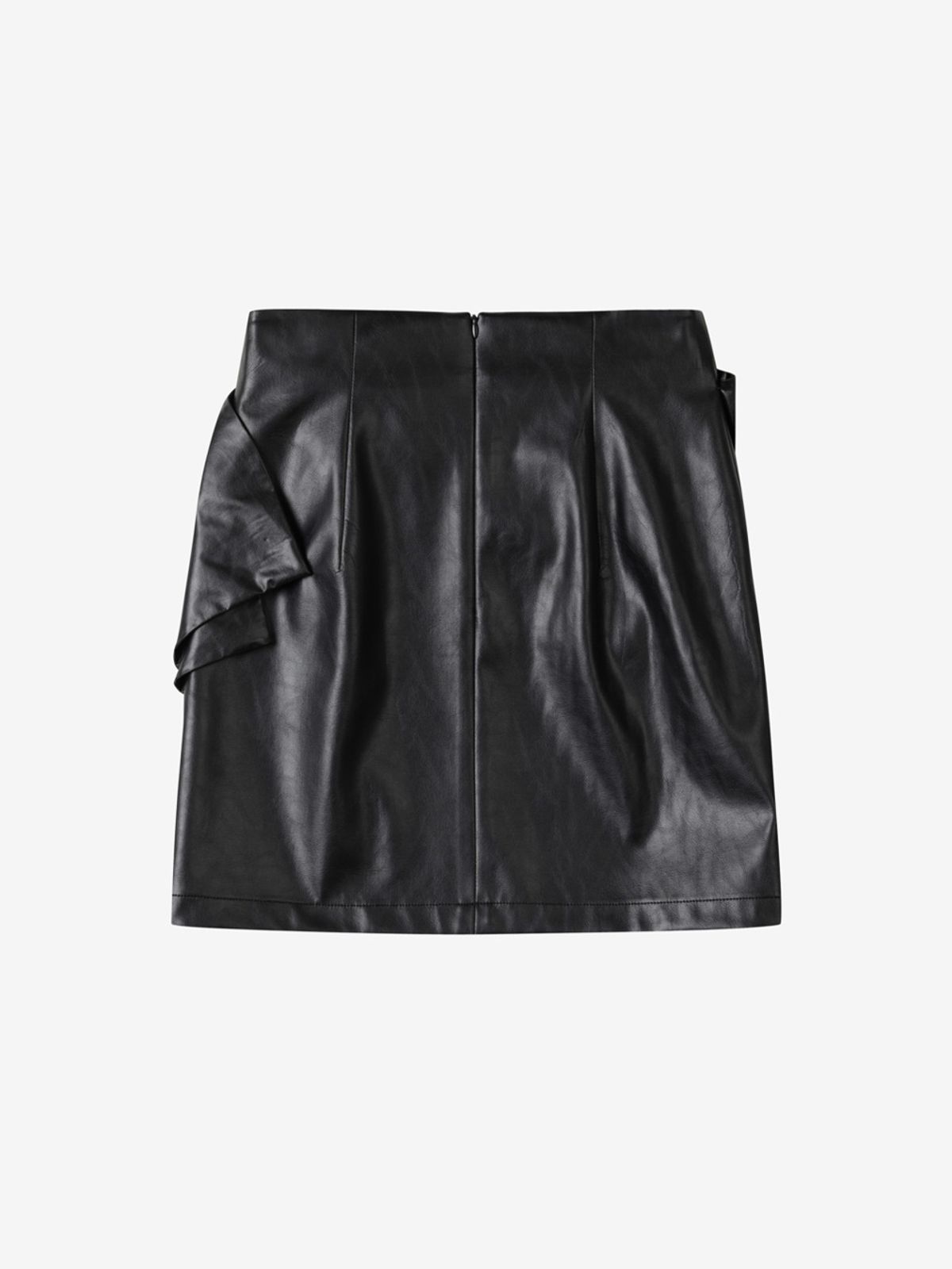 엘유브이엠(LUVM) FAKE LEATHER RIBBON MINI SKIRT_BLACK