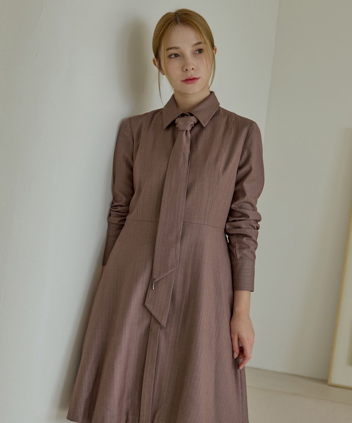 벨르마(BELLEMA) Hidden Button Stripe Belt Shirt Dress