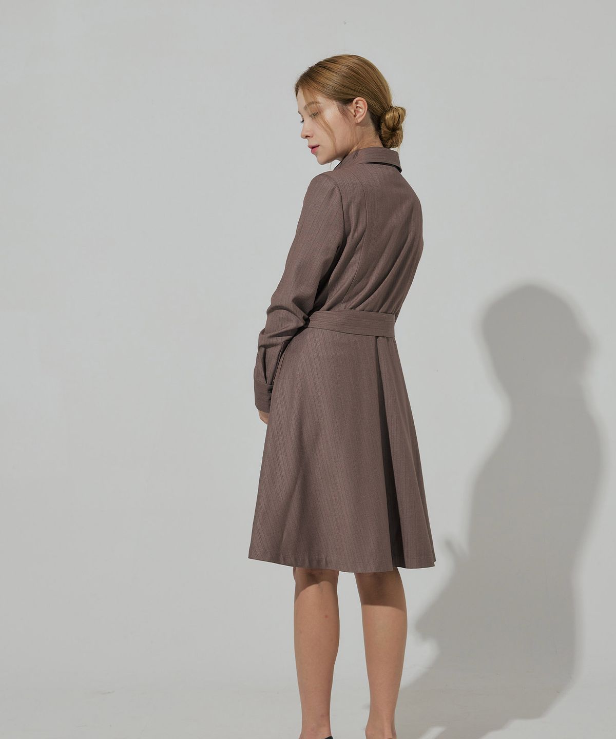 벨르마(BELLEMA) Hidden Button Stripe Belt Shirt Dress