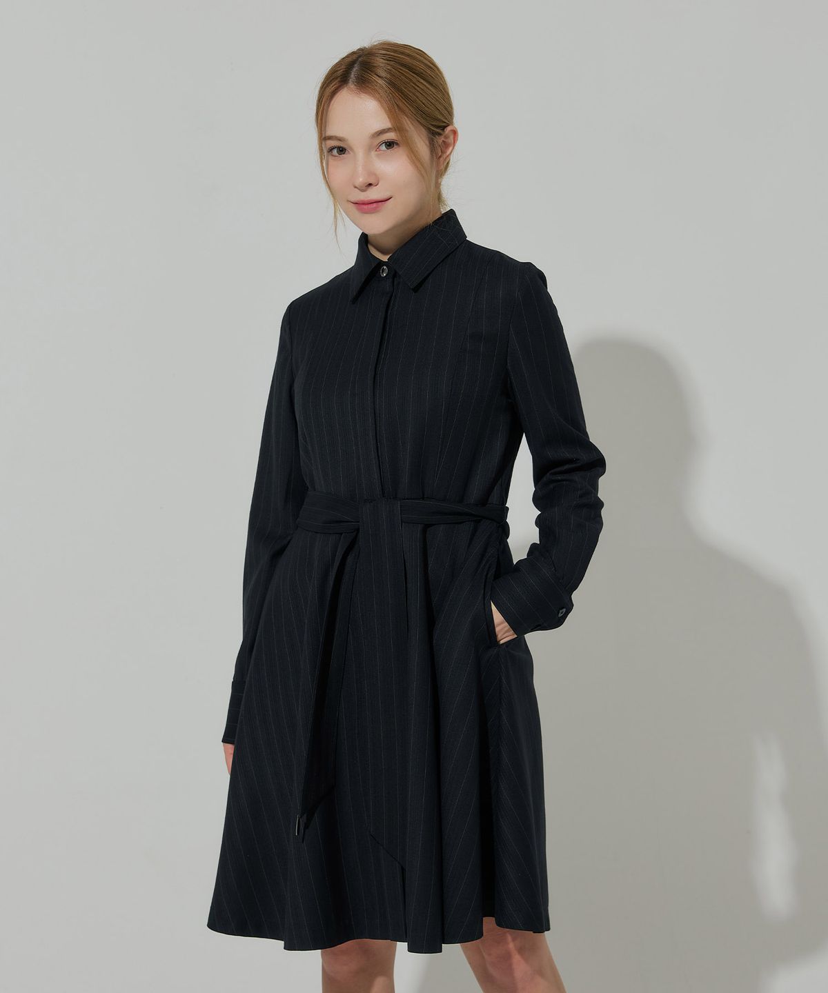 벨르마(BELLEMA) Hidden Button Stripe Belt Shirt Dress