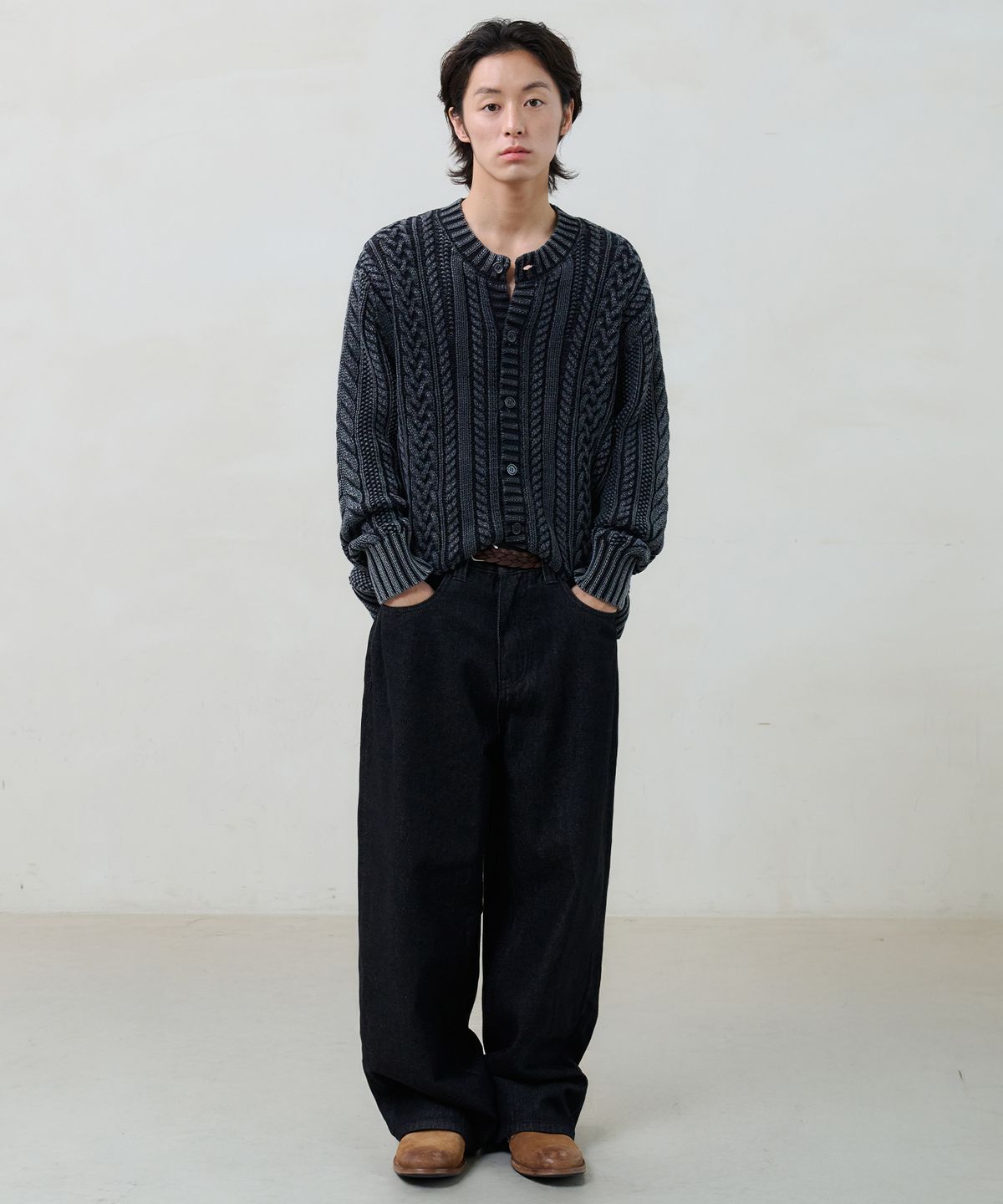 노운(NOUN) faded cable knit (black)