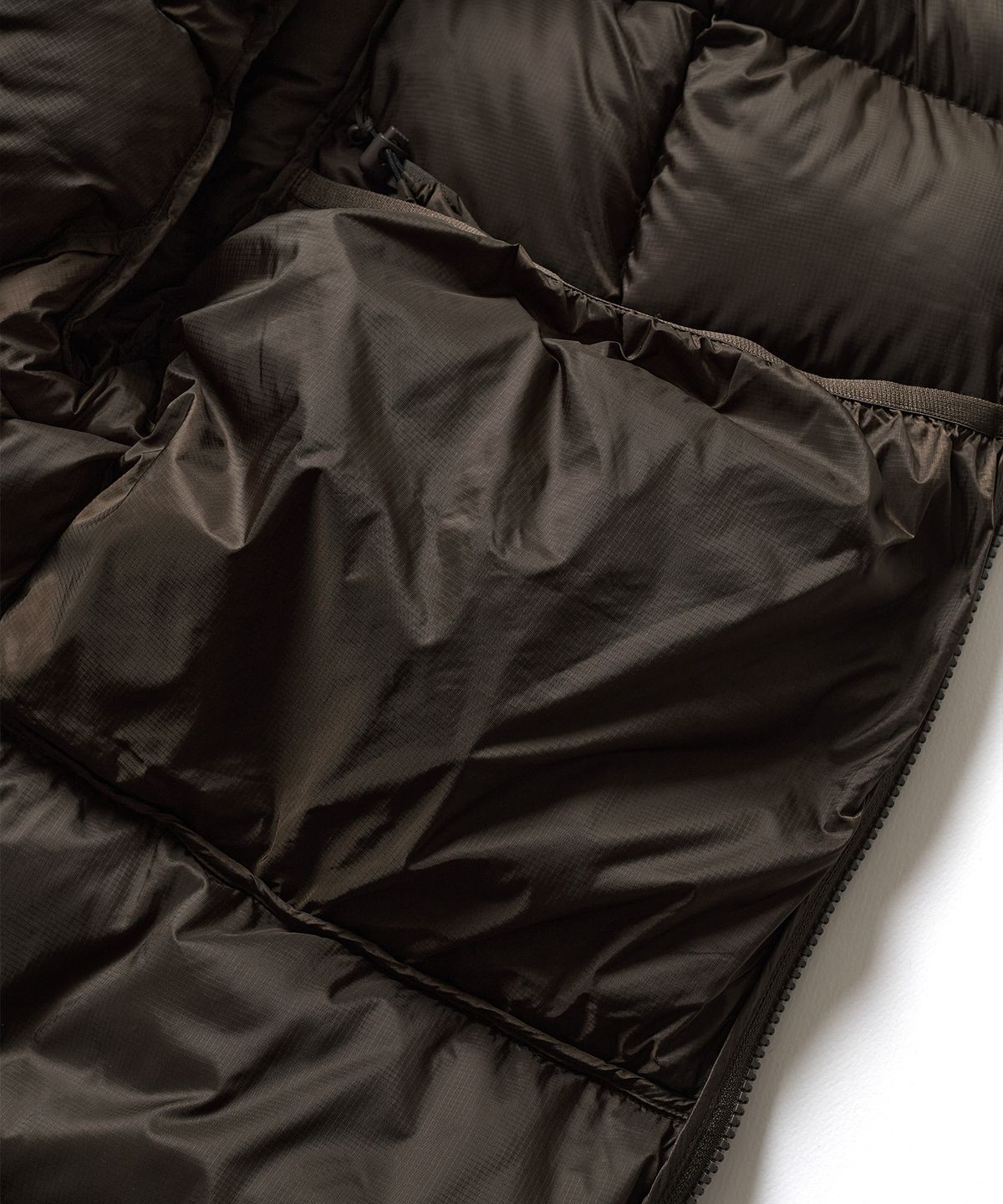 에스파이(ESFAI) LIGHT PUFFER DOWN JACKET (BROWN)