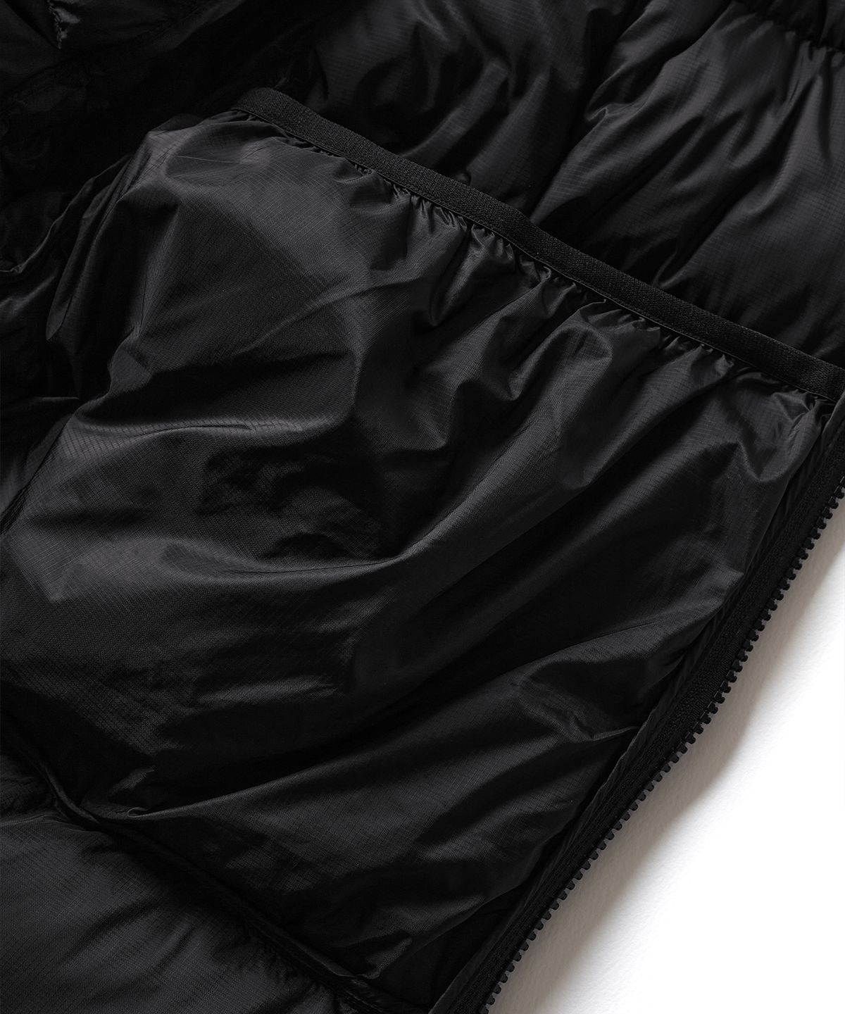에스파이(ESFAI) LIGHT PUFFER DOWN JACKET (BLACK)