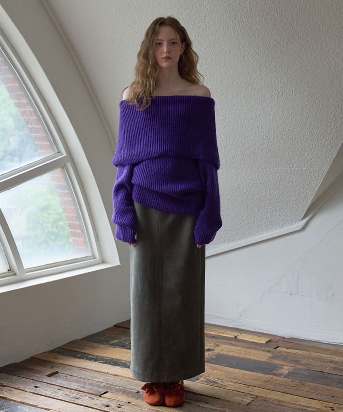 뮈르뮈르(MURMURE) 키노 자수 스웨이드 맥시스커트_Kino Skirt_2colors