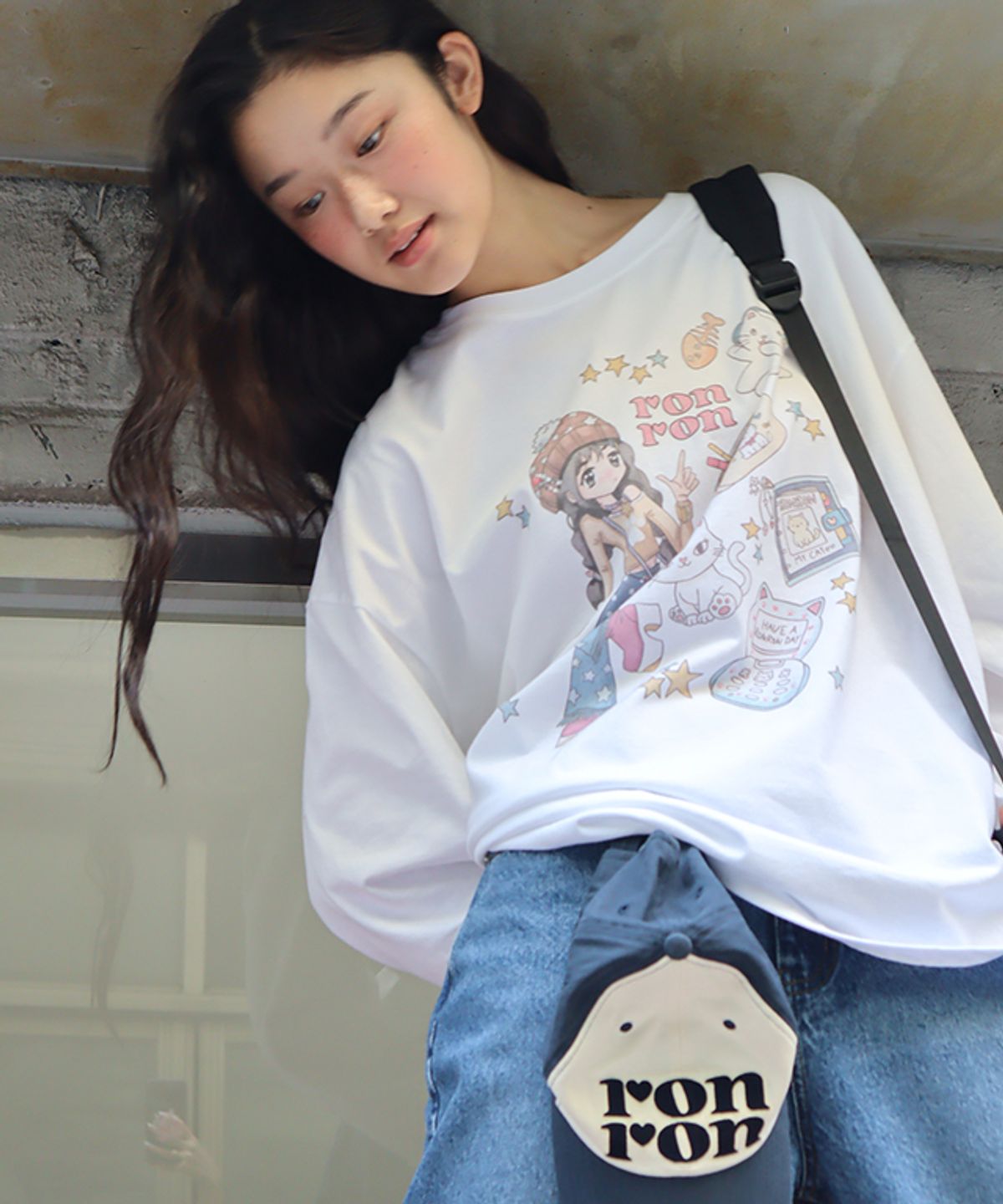 론론(RONRON) COSMIC CAT GIRL LONG SLEEVE WHITE
