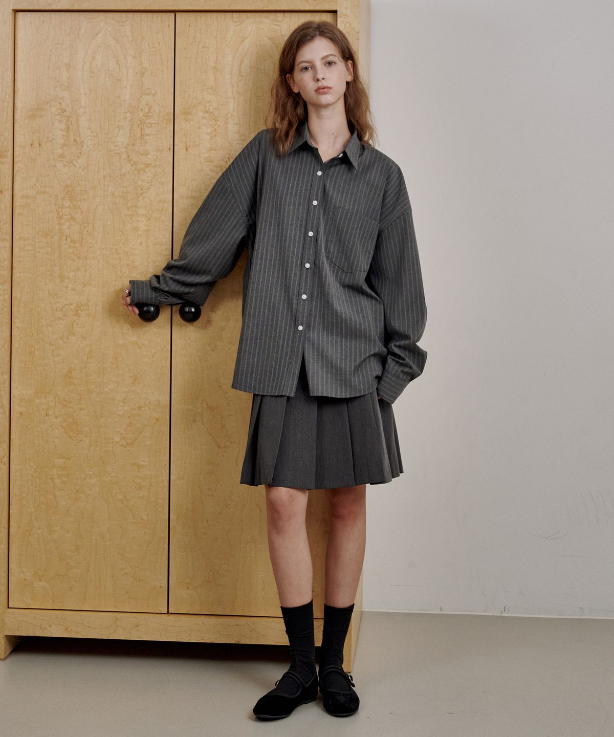 로시로우(LOSSYROW) Soft Pinstripe Overshirt Gray
