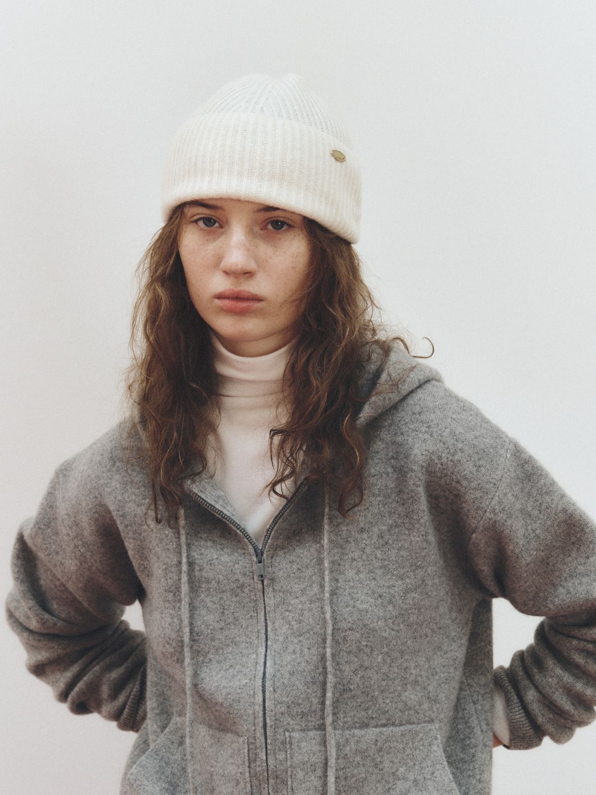 리플레인(REPLAIN) CASHMERE BLEND BEANIE_IVORY