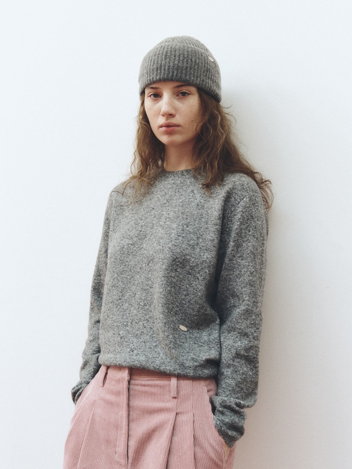 리플레인(REPLAIN) SOFT WOOL ROUND-NECK KNIT TOP_GREY