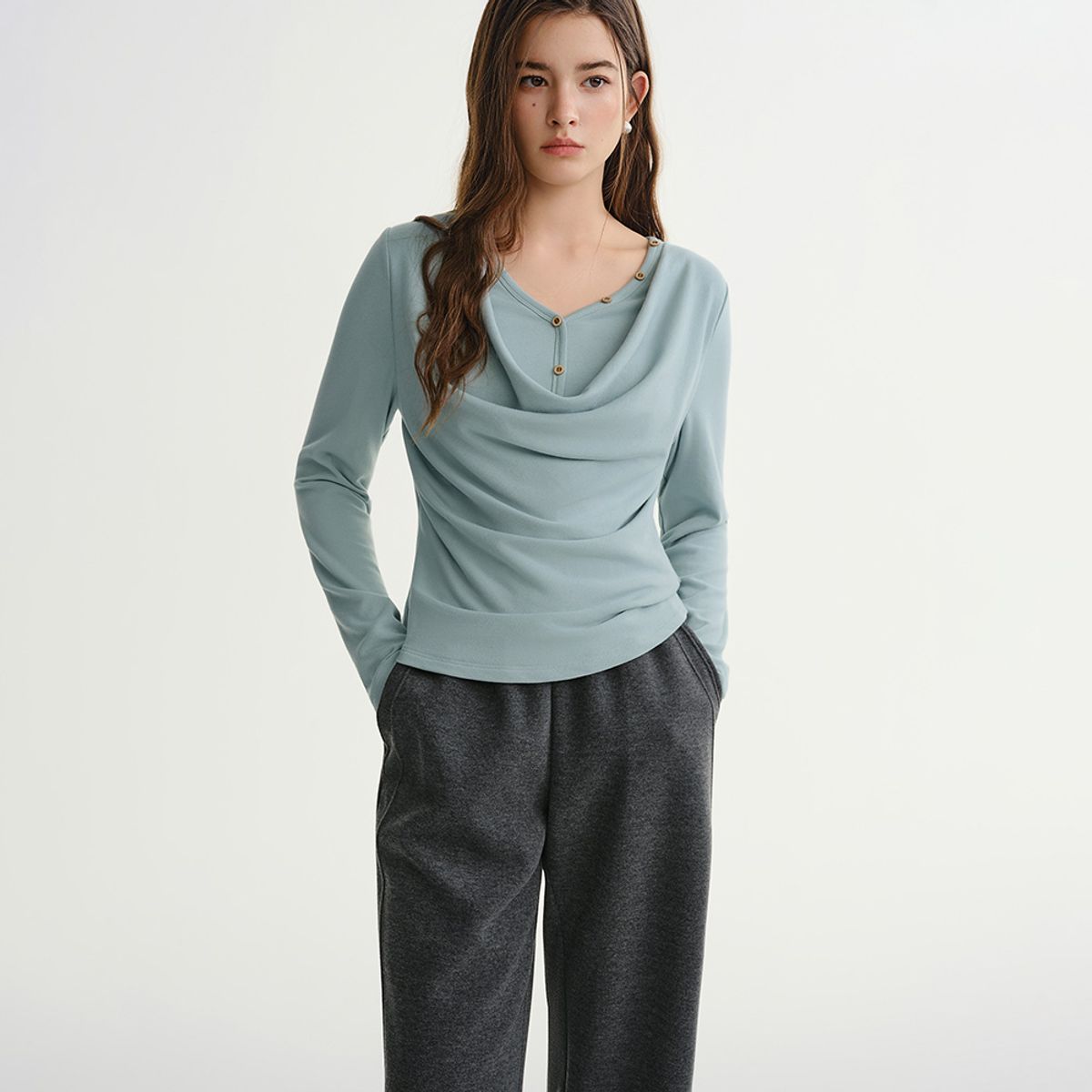 에이앤레이(AEIREI) AR_Scarf shirring long sleeve top_BLUE