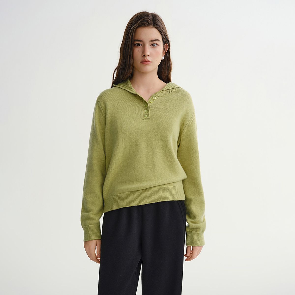 에이앤레이(AEIREI) AR_Crochet hooded knit sweater_GREEN