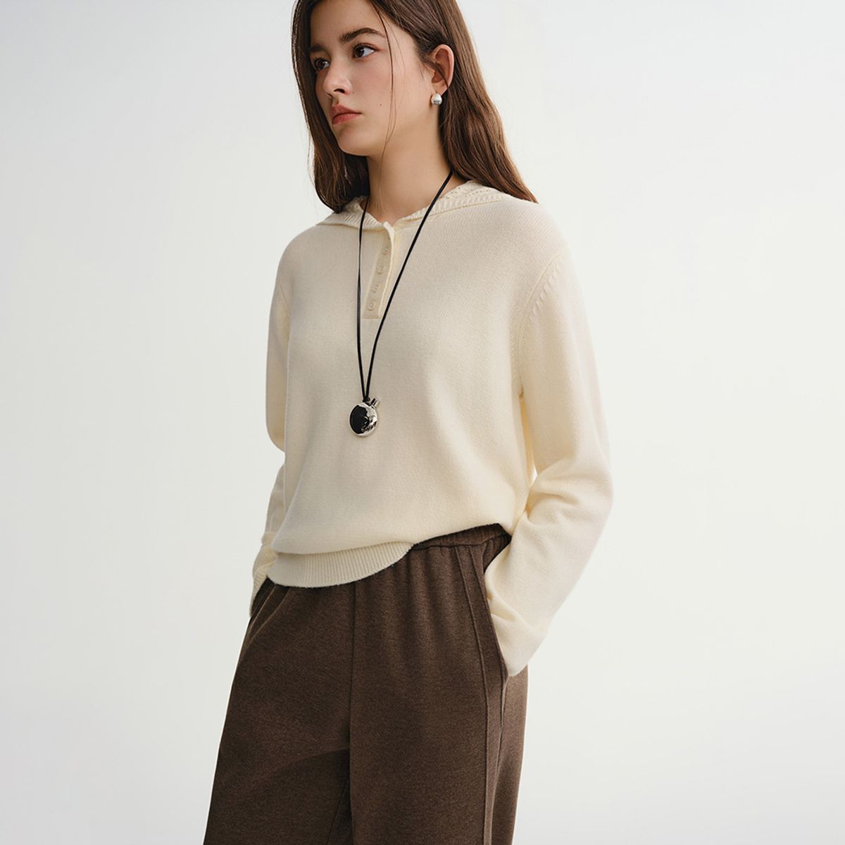 에이앤레이(AEIREI) AR_Crochet hooded knit sweater_IVORY