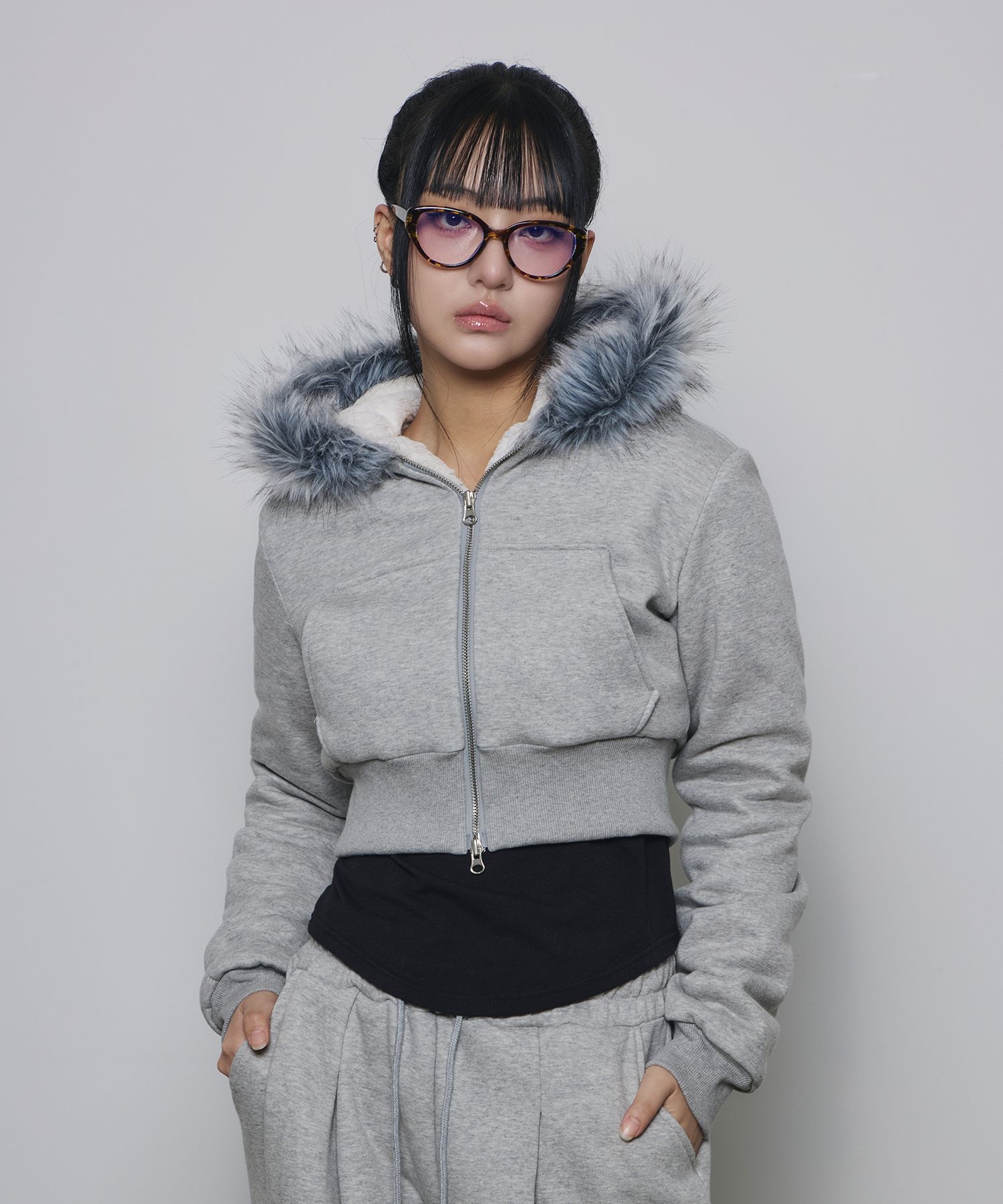 MUSINSA | SLEEKGLOW Crop fur two-way hooded zip-up [Gray]