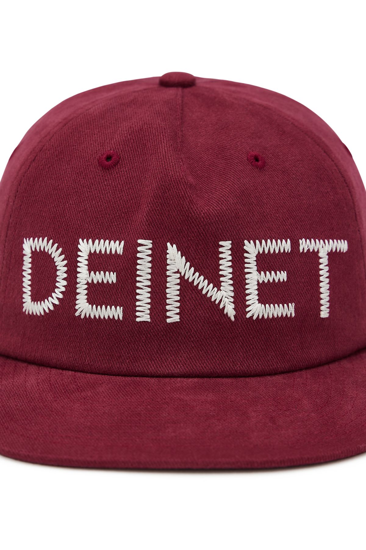 다이닛(DEINET) ZIGZAG LOGO MINI BAR DETAIL CAP IN BURGUNDY