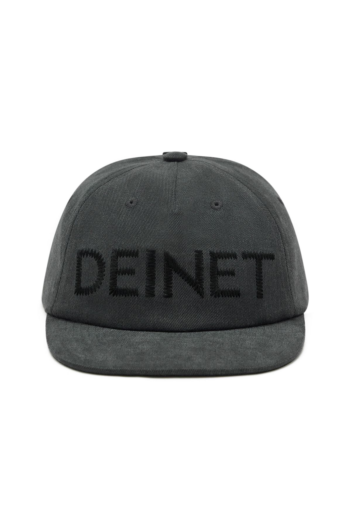 다이닛(DEINET) ZIGZAG LOGO MINI BAR DETAIL CAP IN CHARCOAL