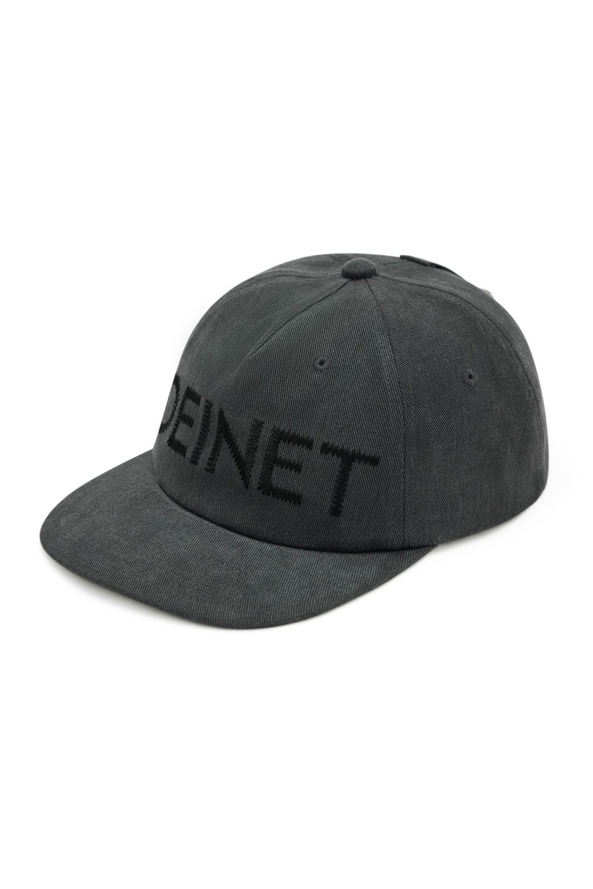 다이닛(DEINET) ZIGZAG LOGO MINI BAR DETAIL CAP IN CHARCOAL
