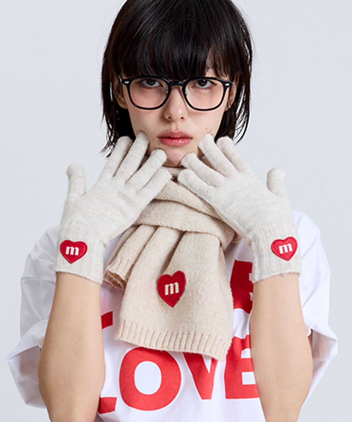 마크니(MACNI) LOVE M FINGER HOLE KNIT GLOVES IVORY