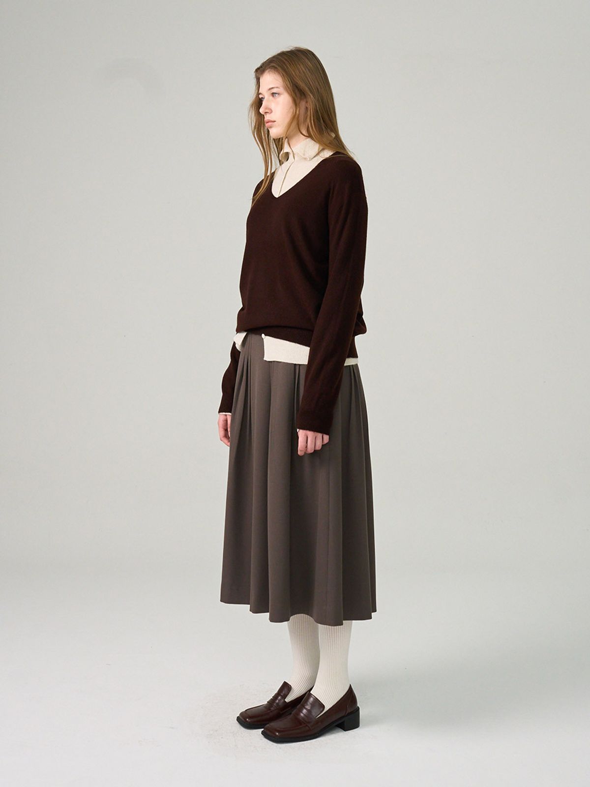 헌치(HUNCH) Soft Wool Blend V-Neck Knit (2color)