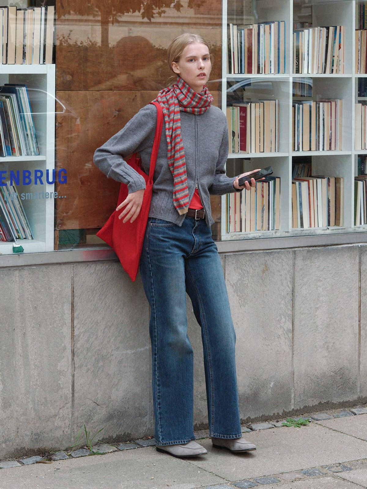 헌치(HUNCH) Twist Detail Stand Neck Knit Zip-Up (2color)