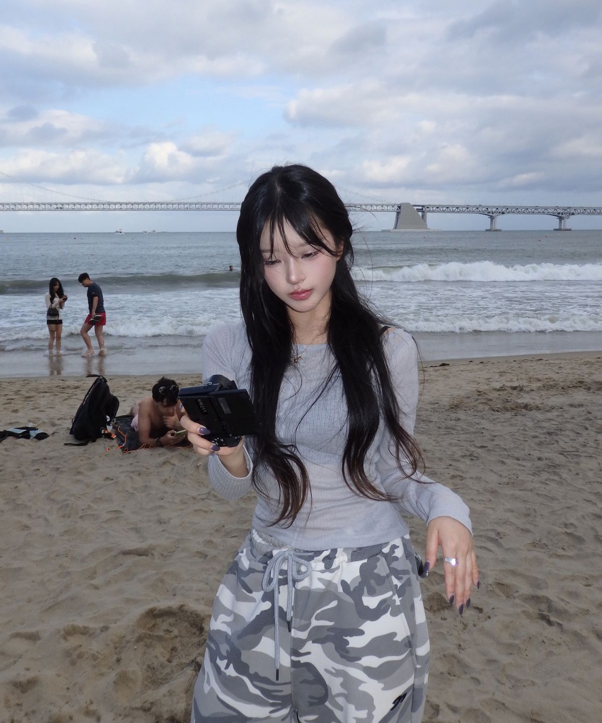 탄산마그네슘(TANSANMAGNESIUM) 스터드 스웻 팬츠 (카모 아이보리)
