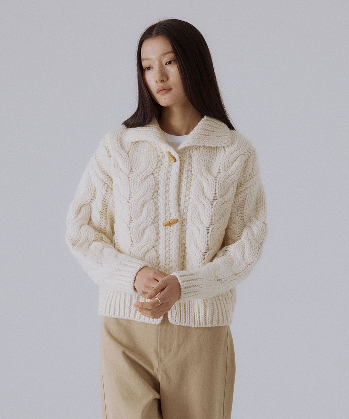 실른(SILN) Aran wool knit cardigan (IVORY)