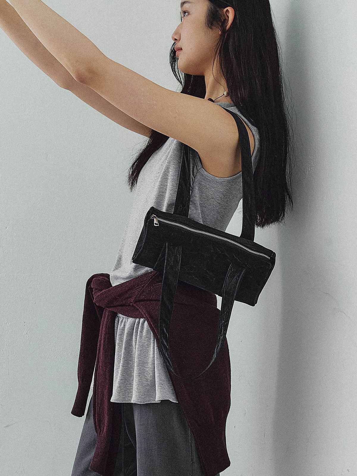 베이(VEY) Roll Bag (Black)