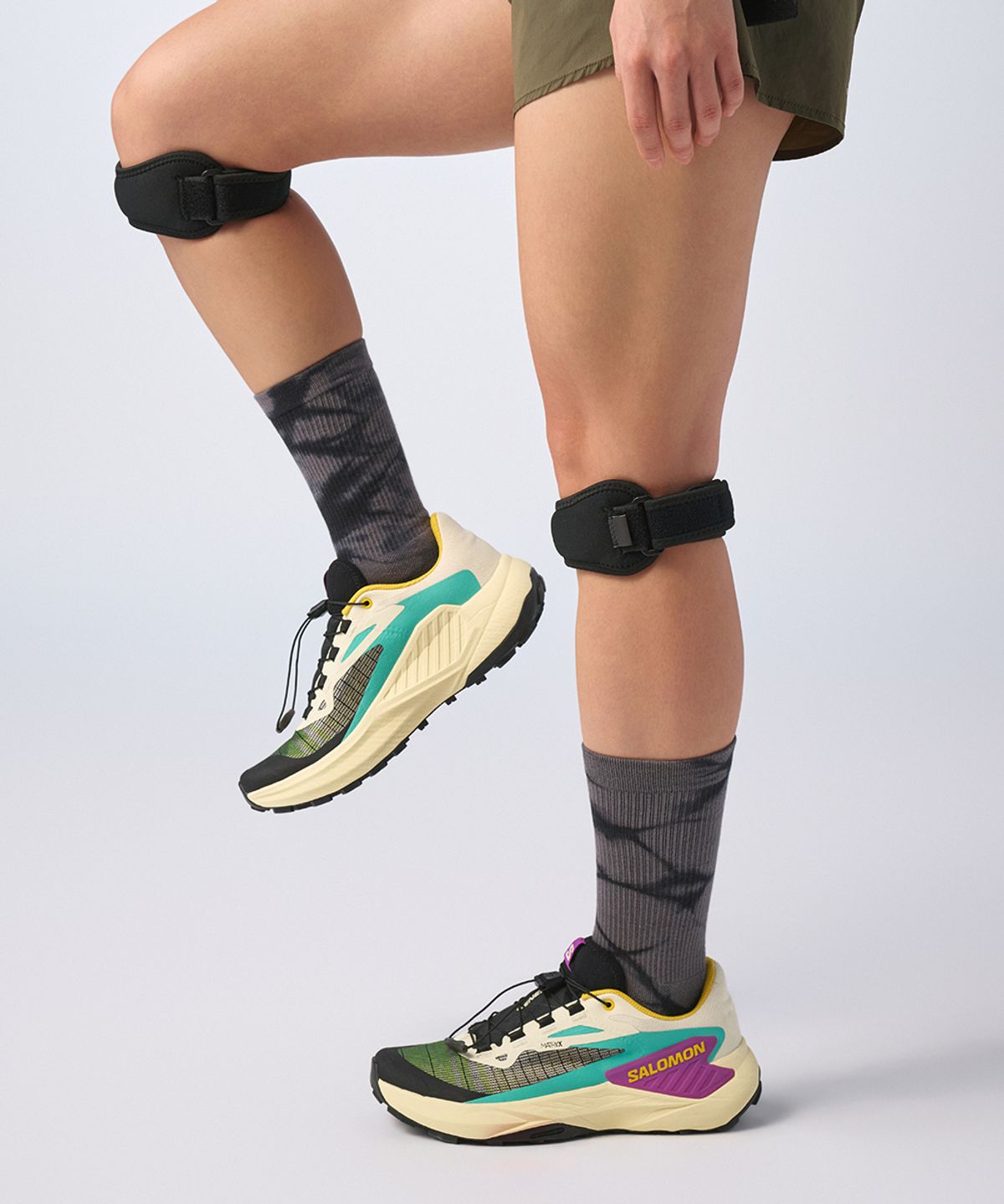무신사 스탠다드 스포츠(MUSINSA STANDARD SPORTS) 러닝 슬개골 무릎보호대 (2PCS)
